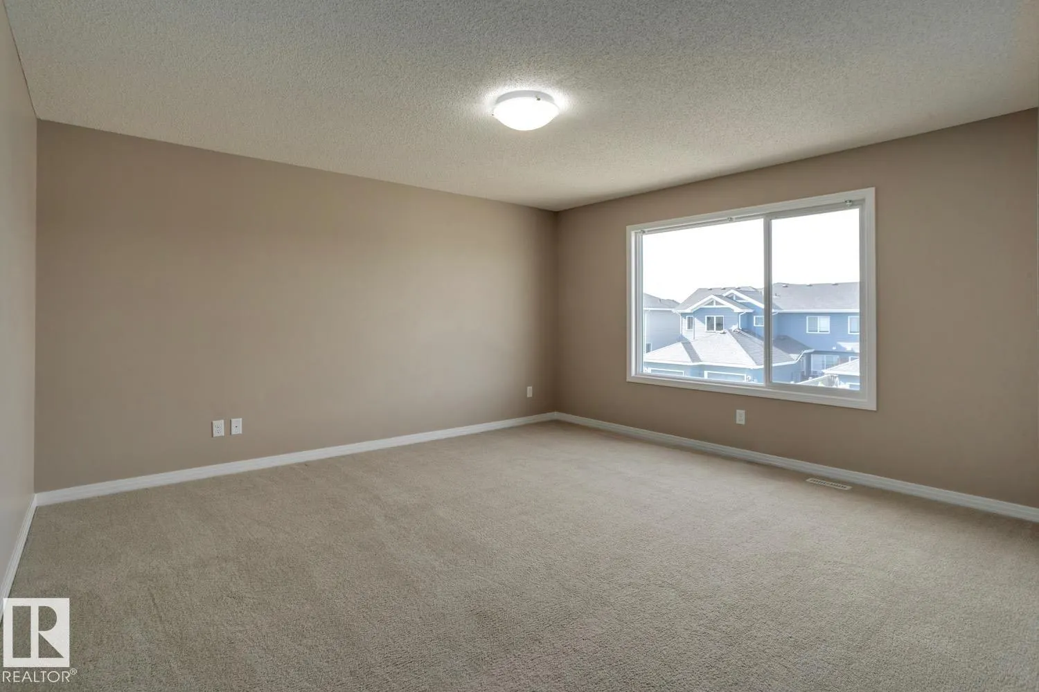 3528 CLAXTON Crescent