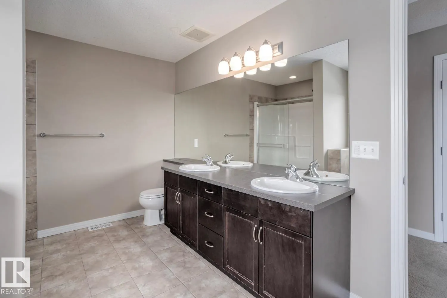 3528 CLAXTON Crescent