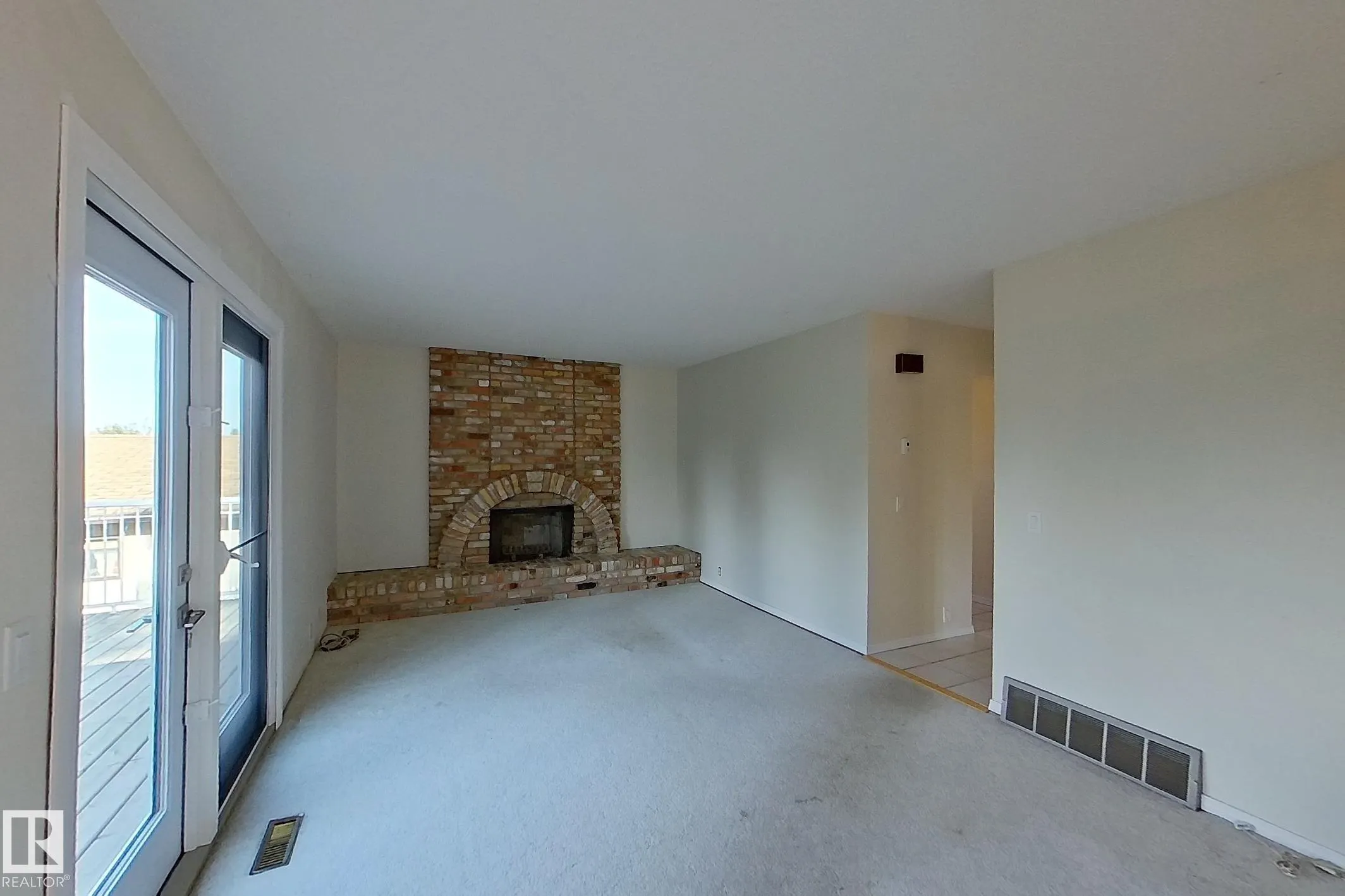 59 WOODCREST Avenue