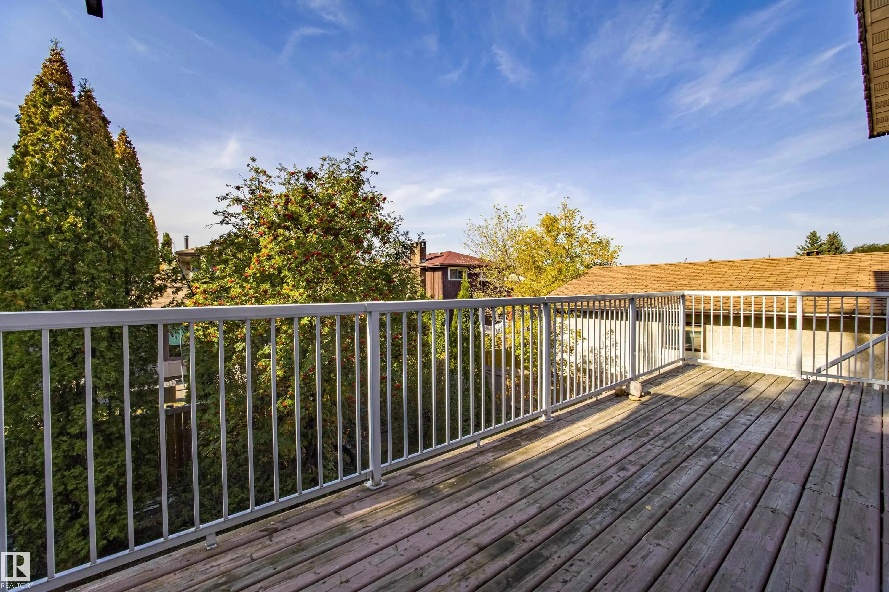 59 WOODCREST Avenue