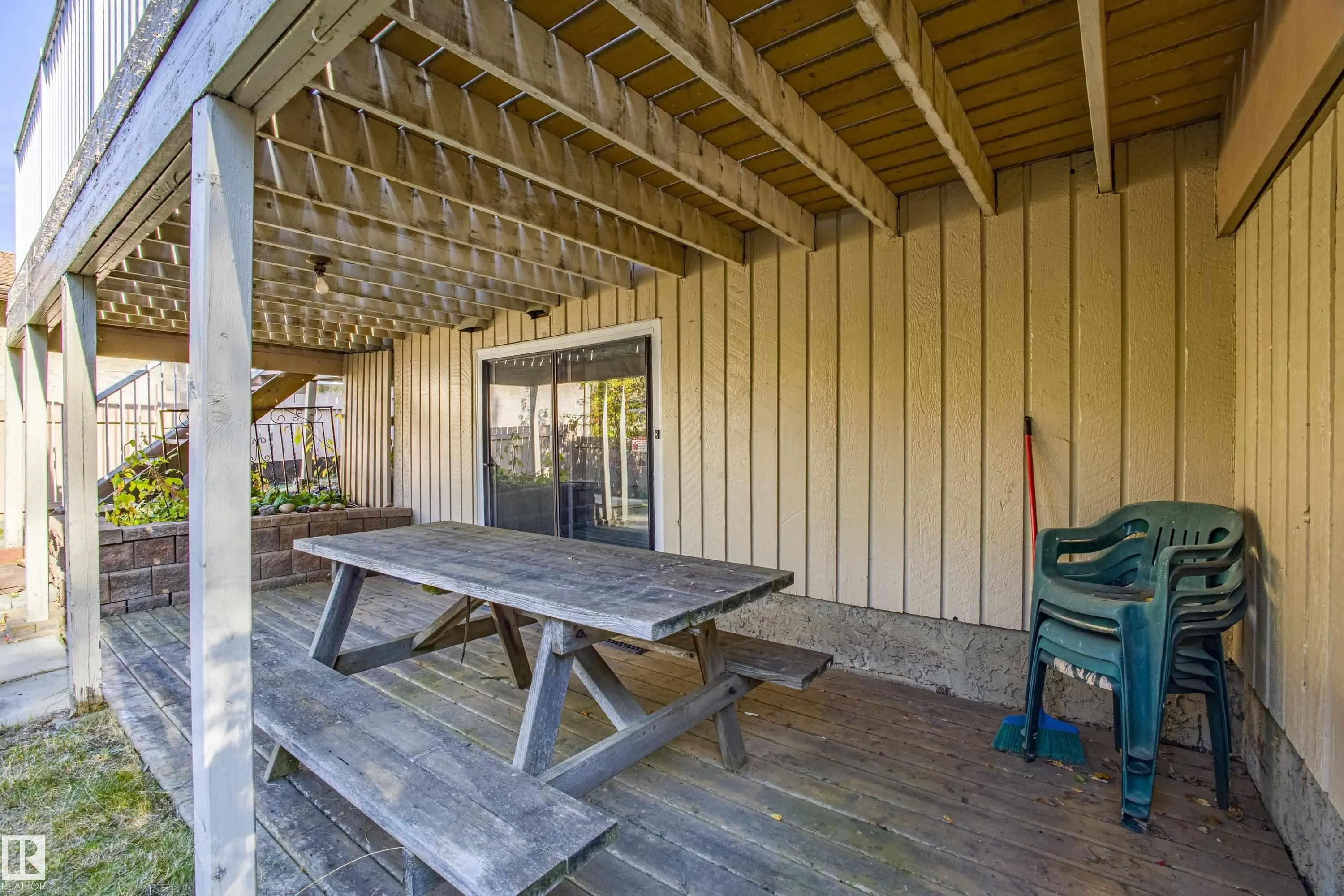 59 WOODCREST Avenue