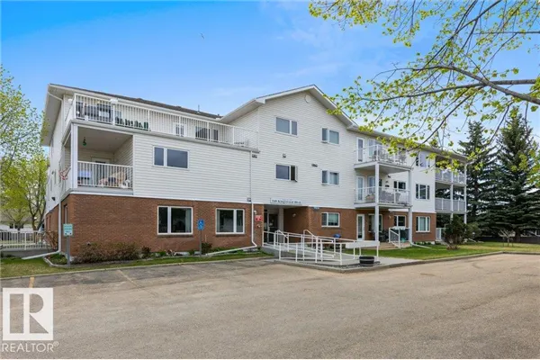 160 KINGSWOOD Boulevard