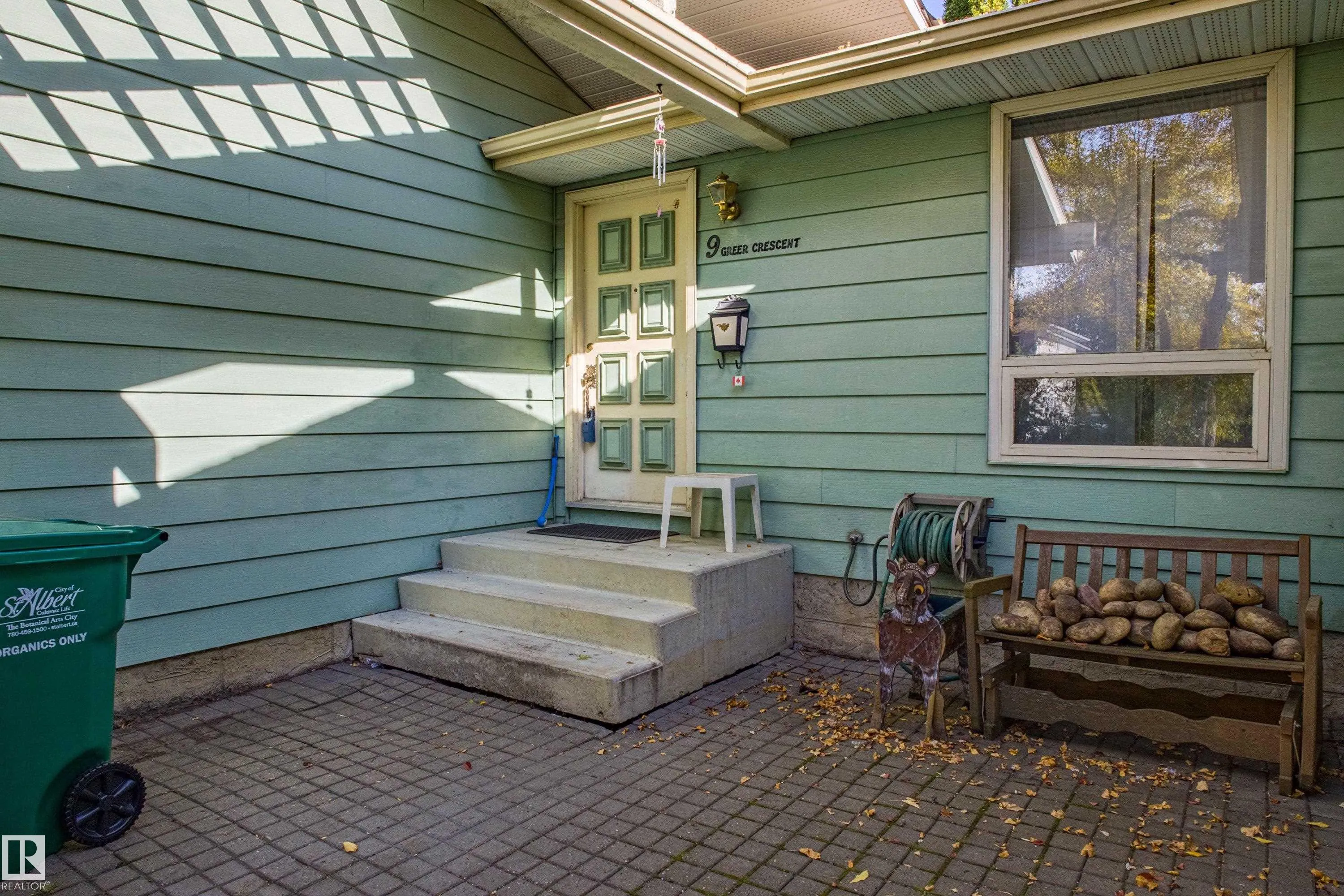 9 GREER Crescent