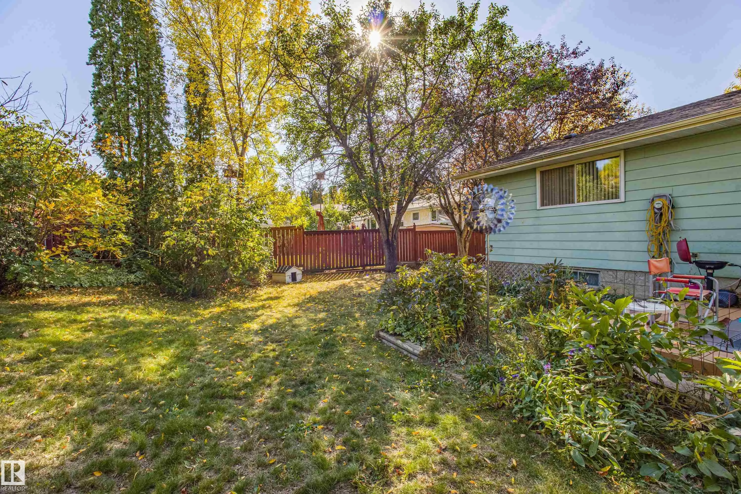 9 GREER Crescent