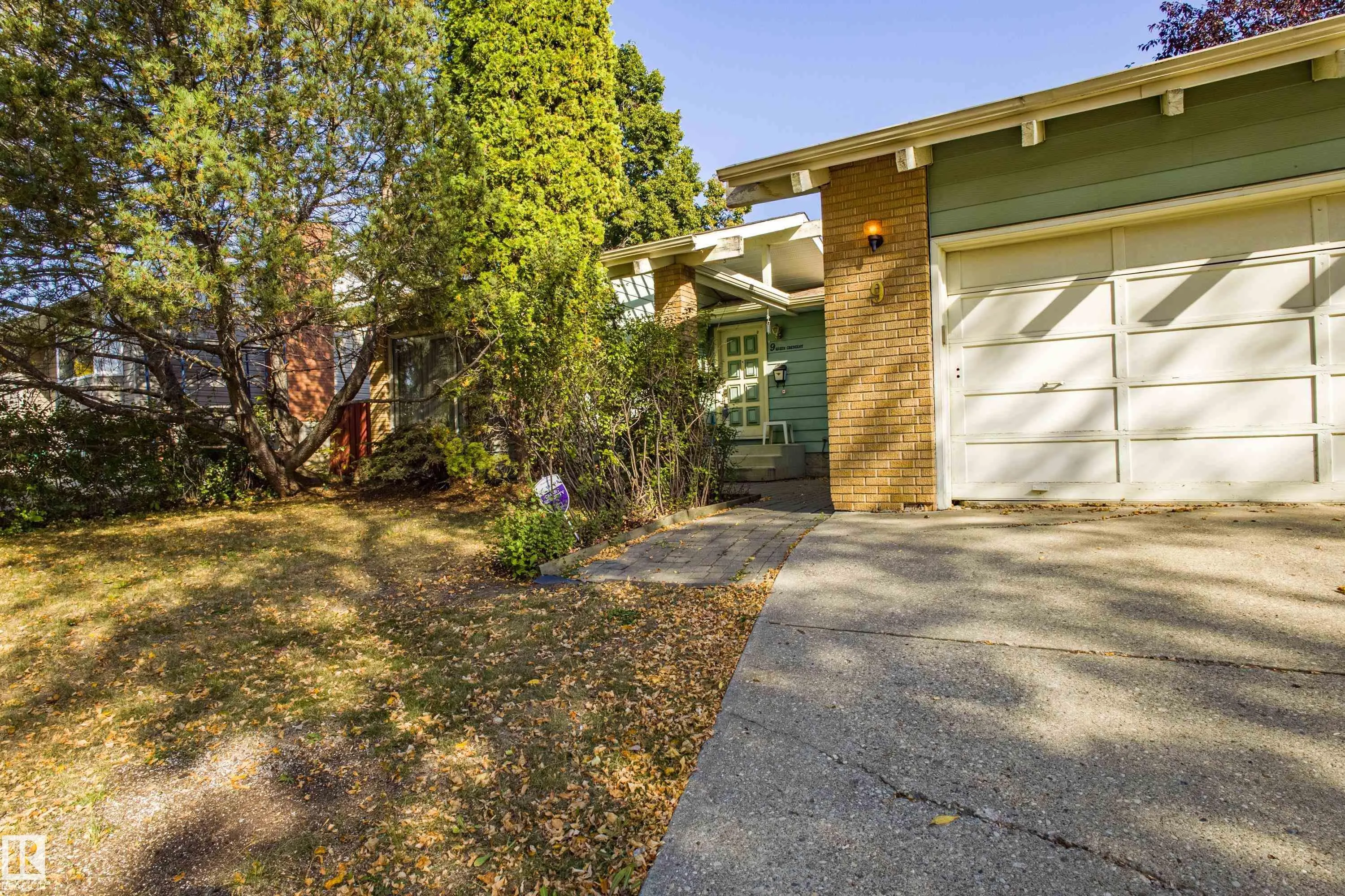 9 GREER Crescent