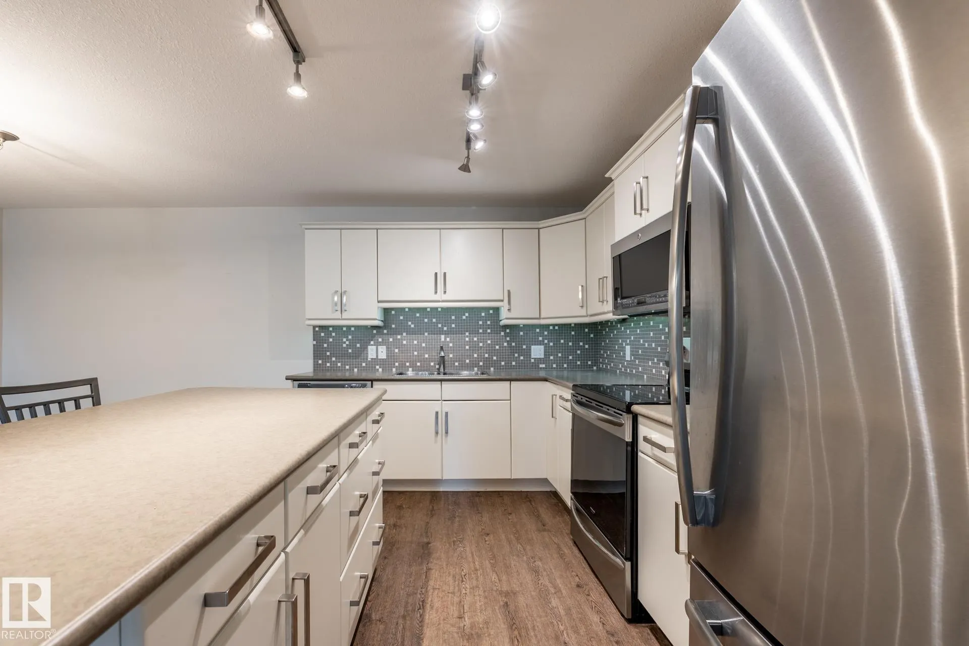 278 SUDER GREENS Drive