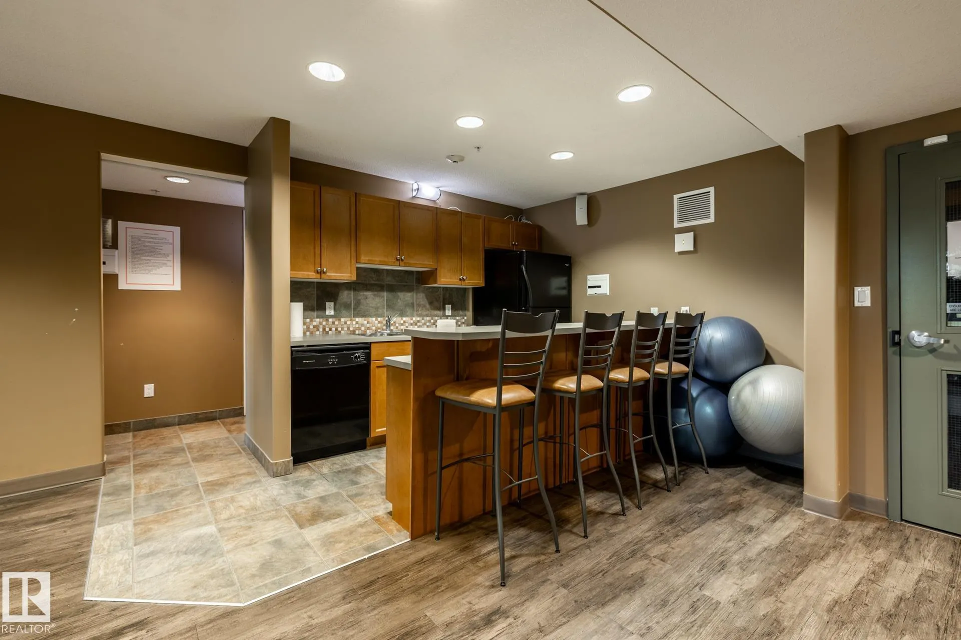 278 SUDER GREENS Drive