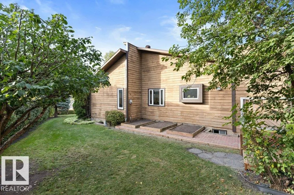 14 WINDERMERE Crescent