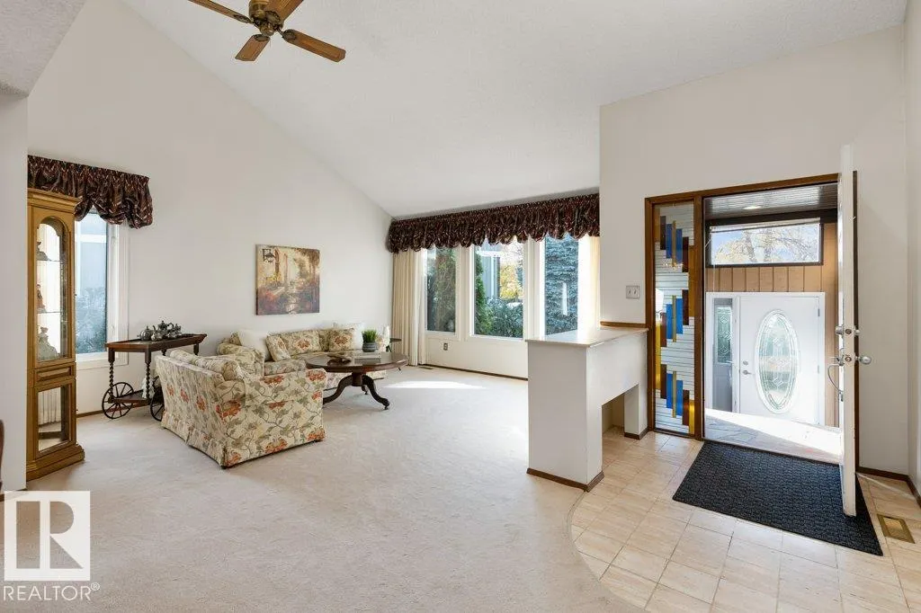 14 WINDERMERE Crescent