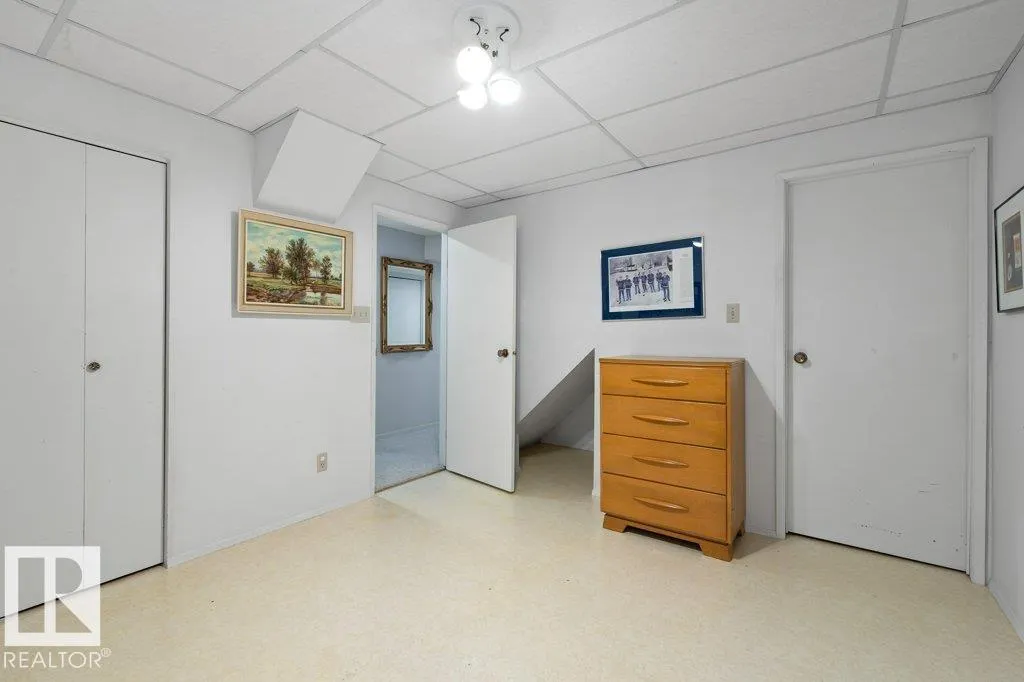 14 WINDERMERE Crescent