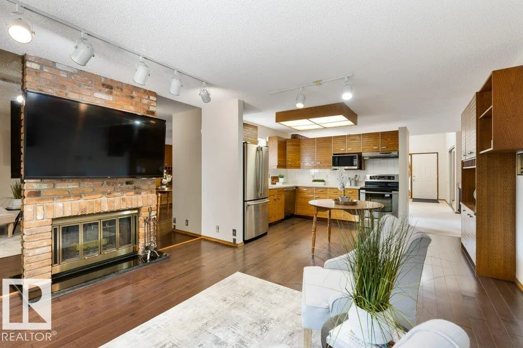 14 WINDERMERE Crescent