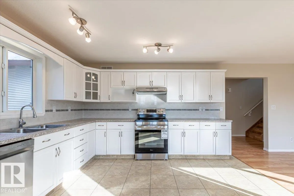 225 Parkview Drive