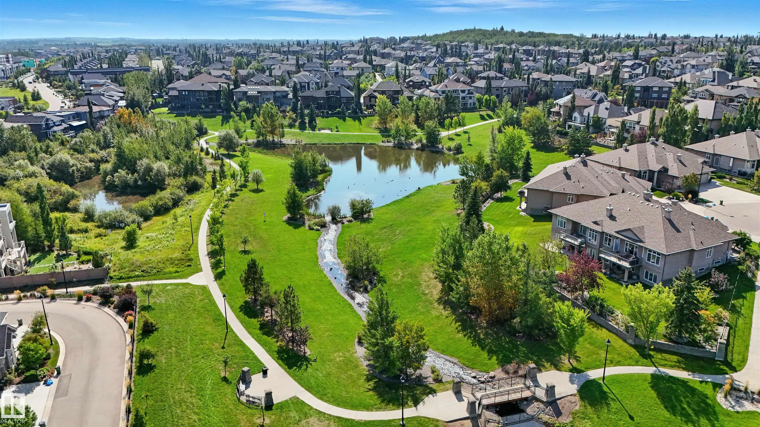 976 HOLLINGSWORTH Bend