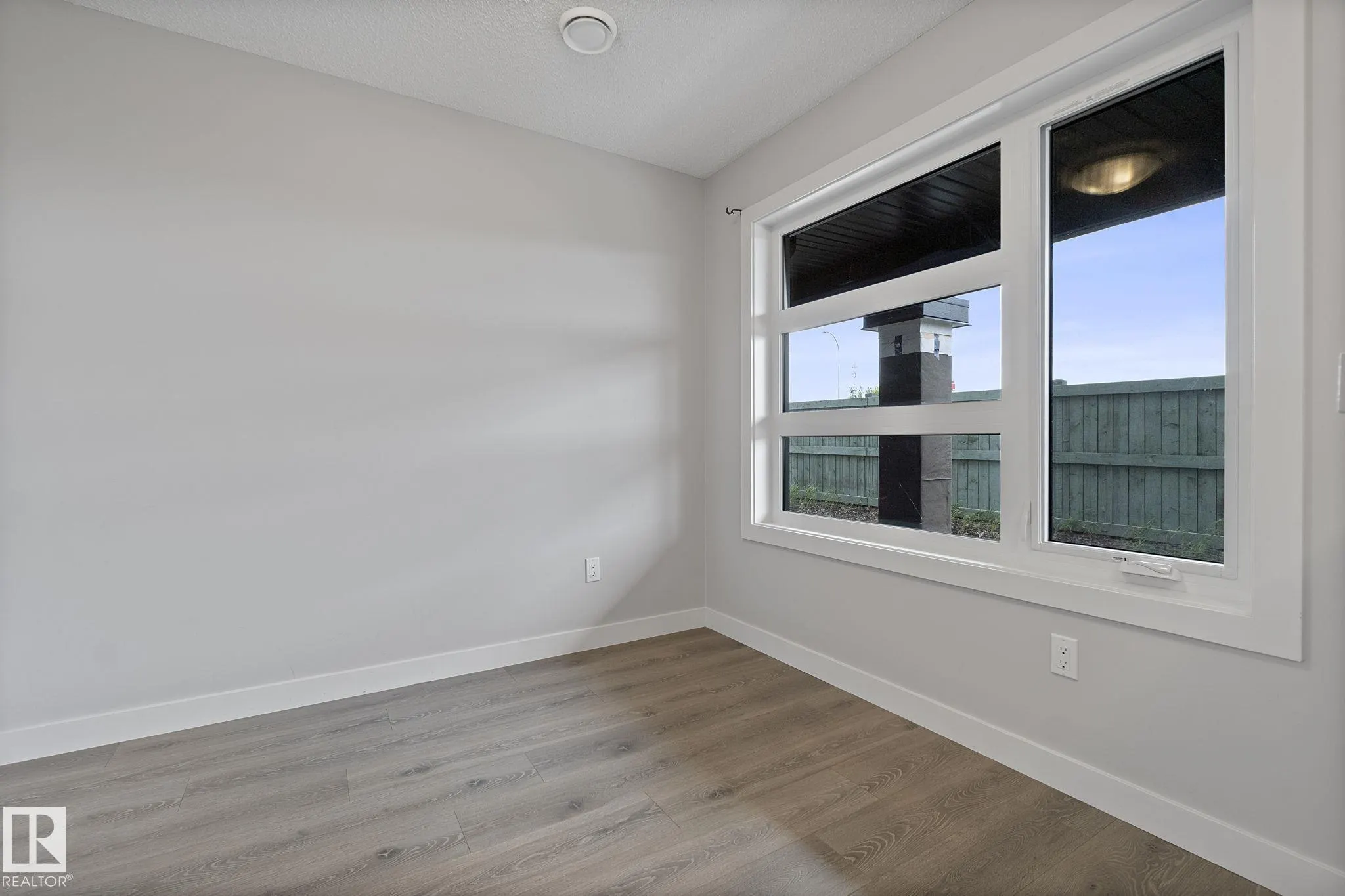 1203 163 Street