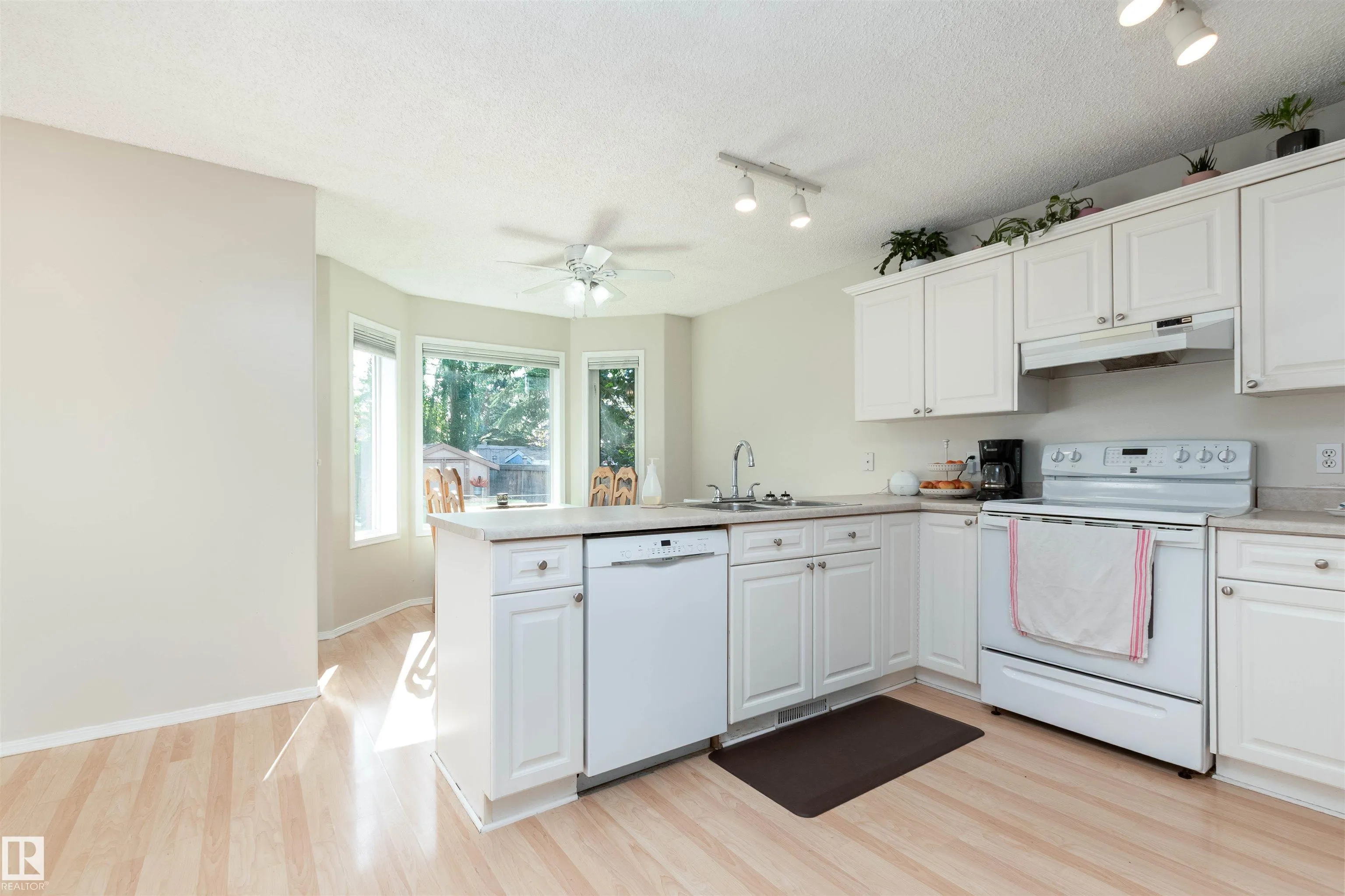 955 Normandy Lane