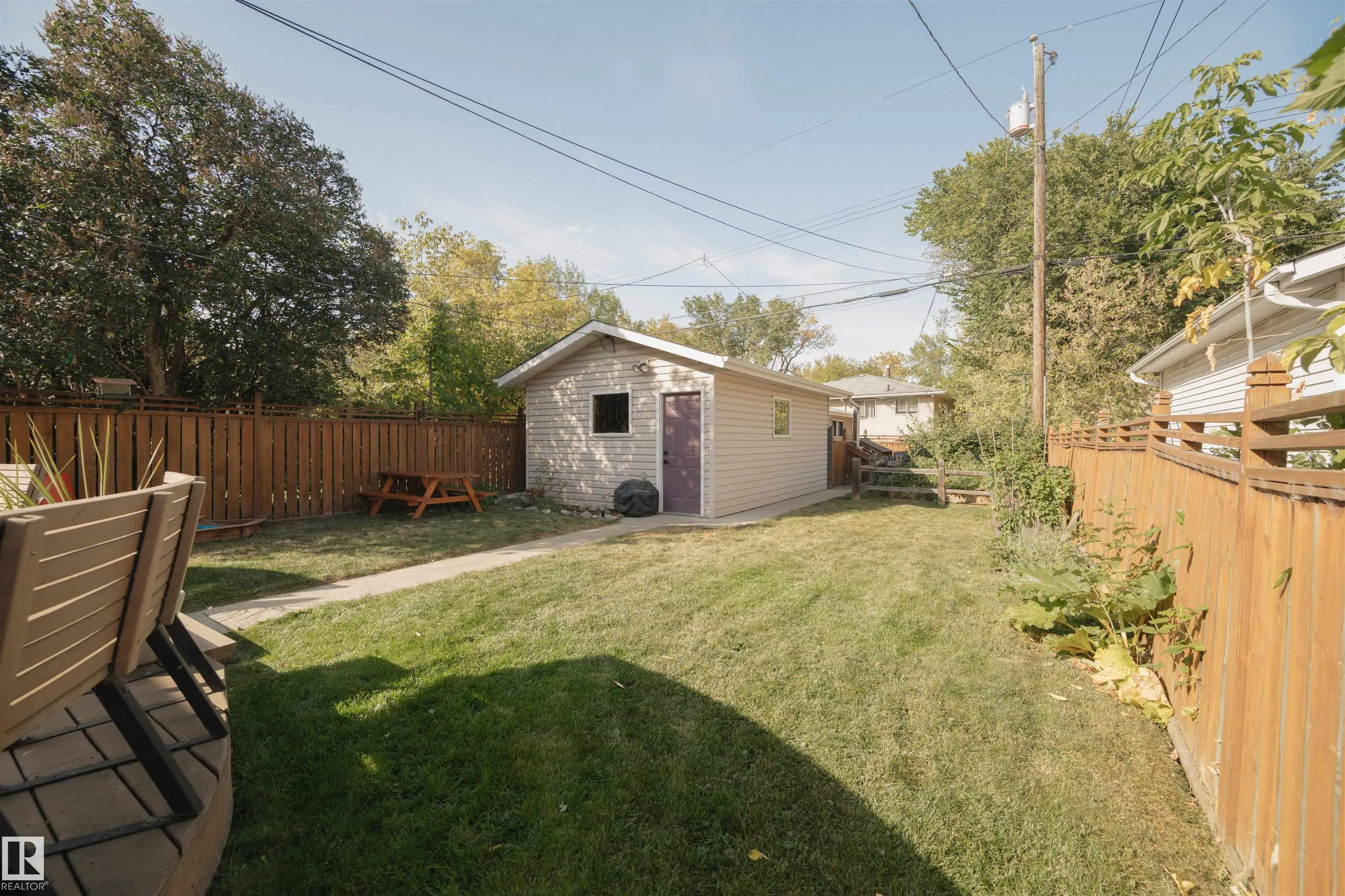 9756 88 Avenue