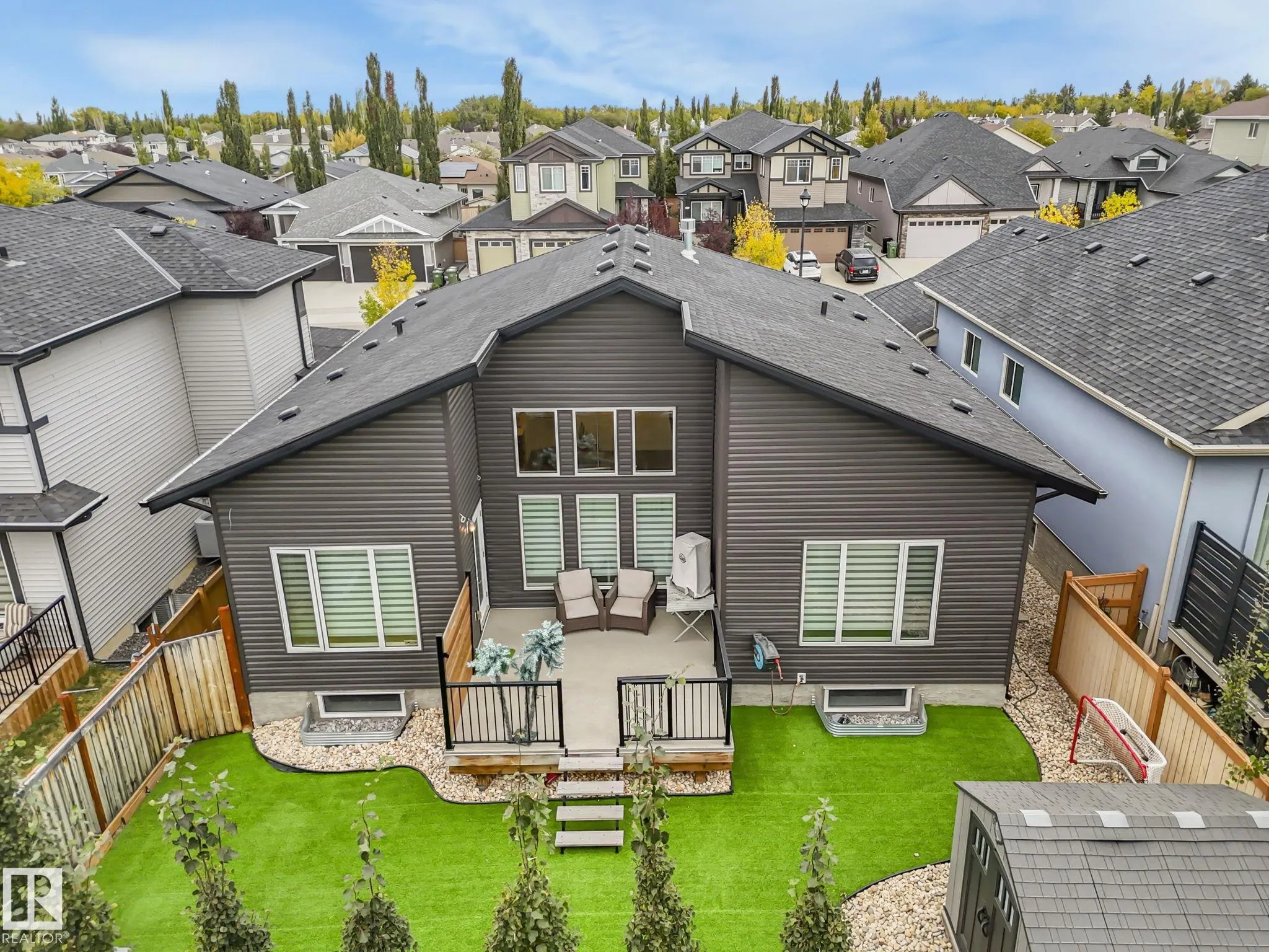 63 WOODS Place