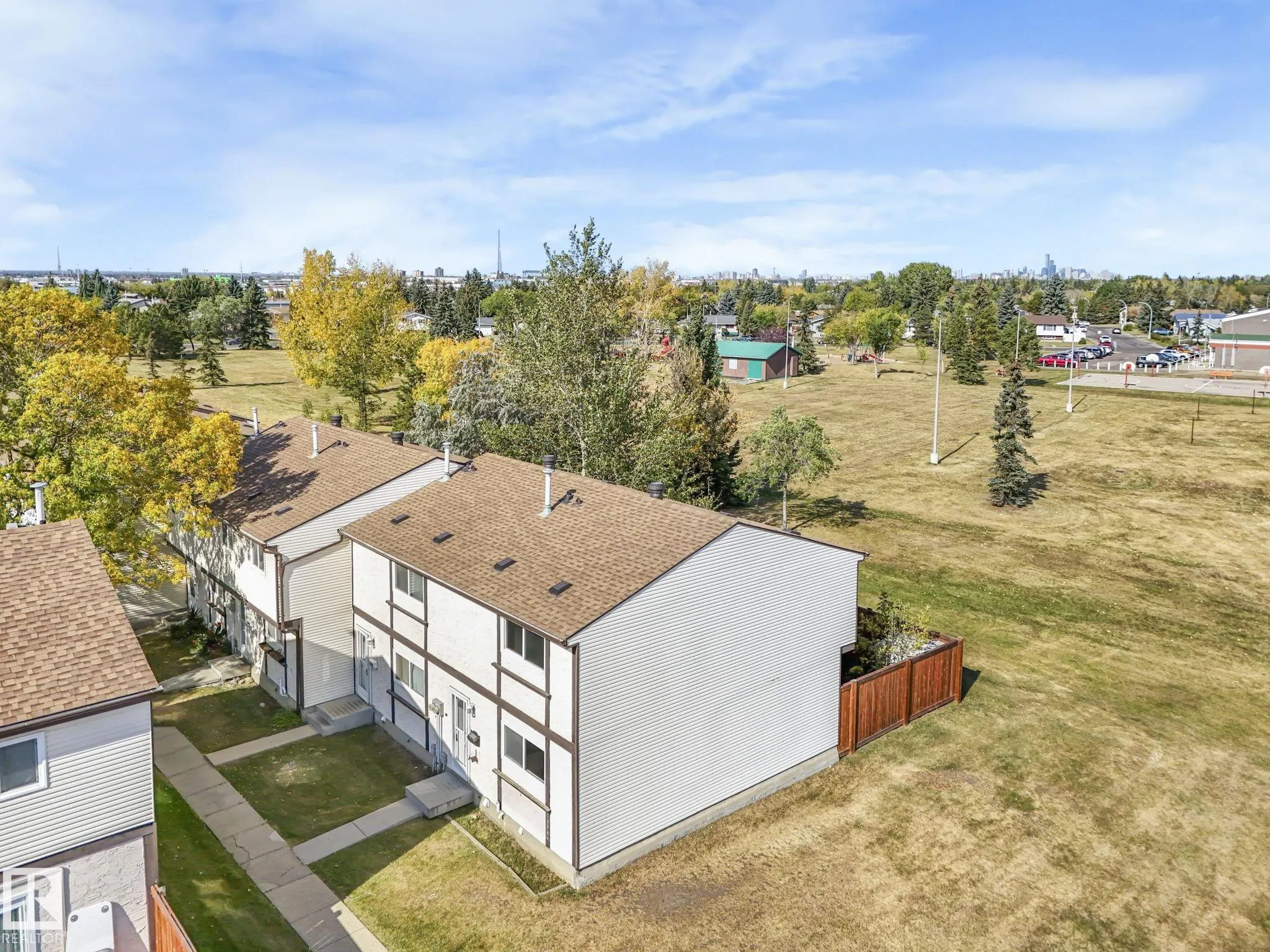 1280 LAKEWOOD Road