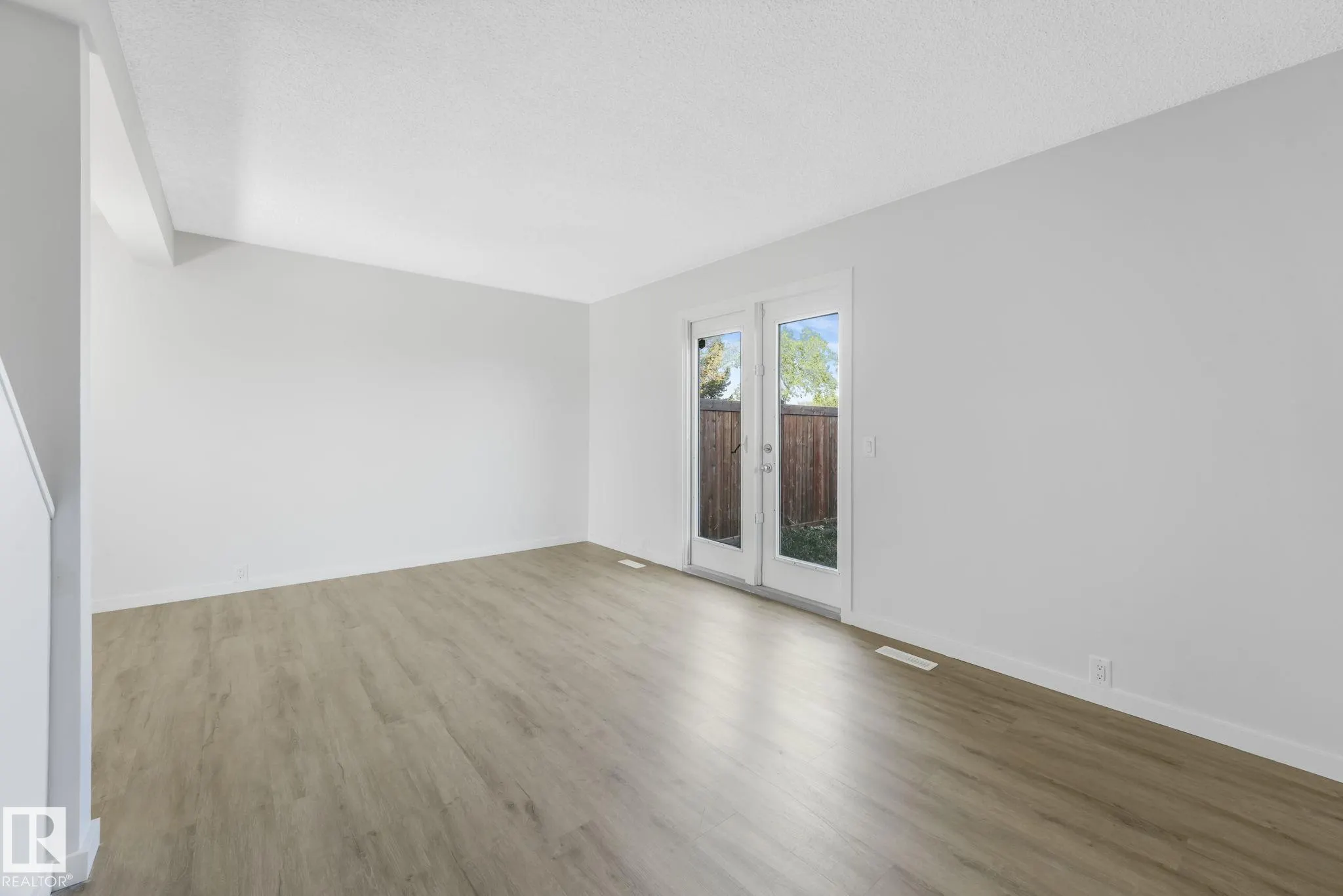 1280 LAKEWOOD Road