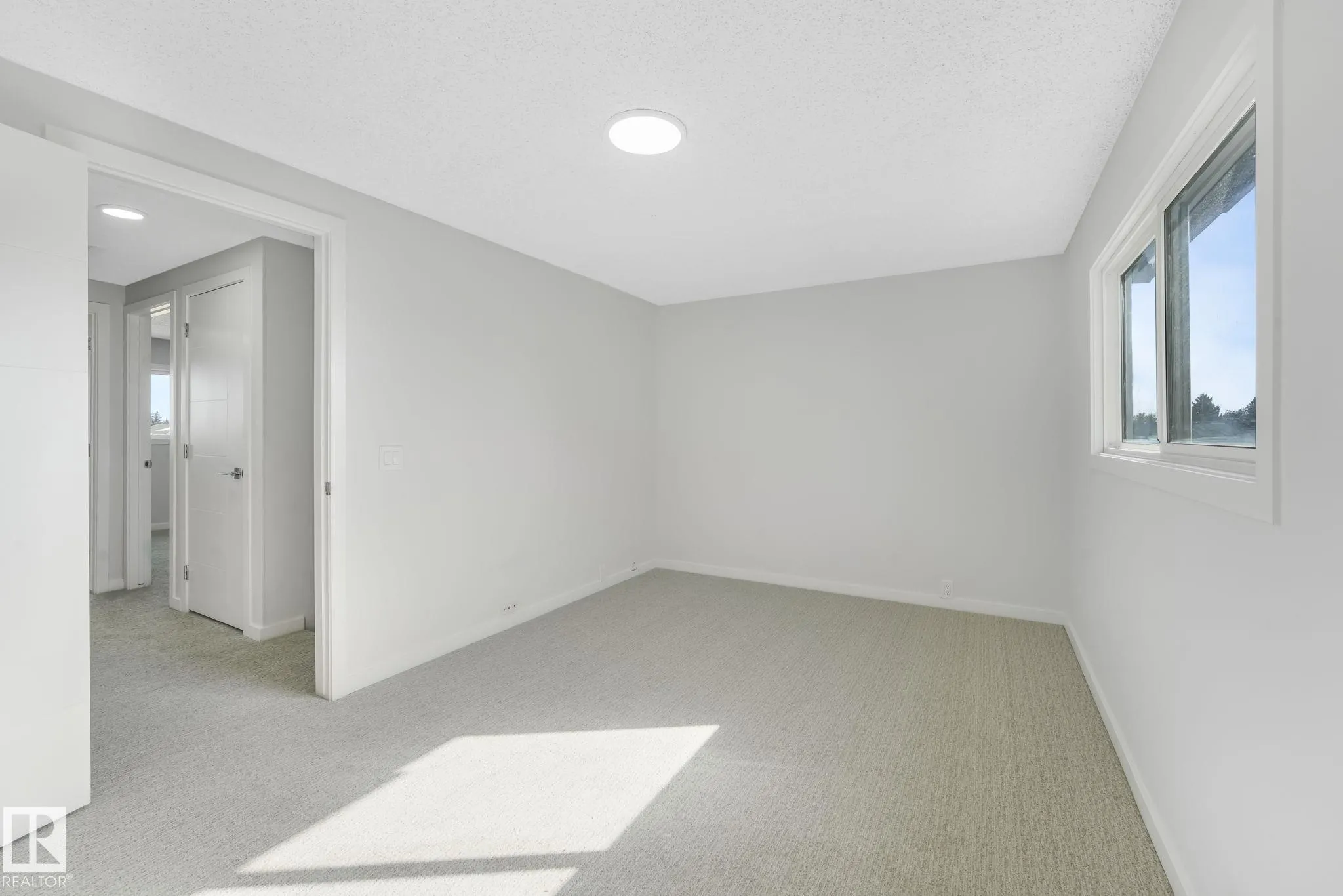 1280 LAKEWOOD Road
