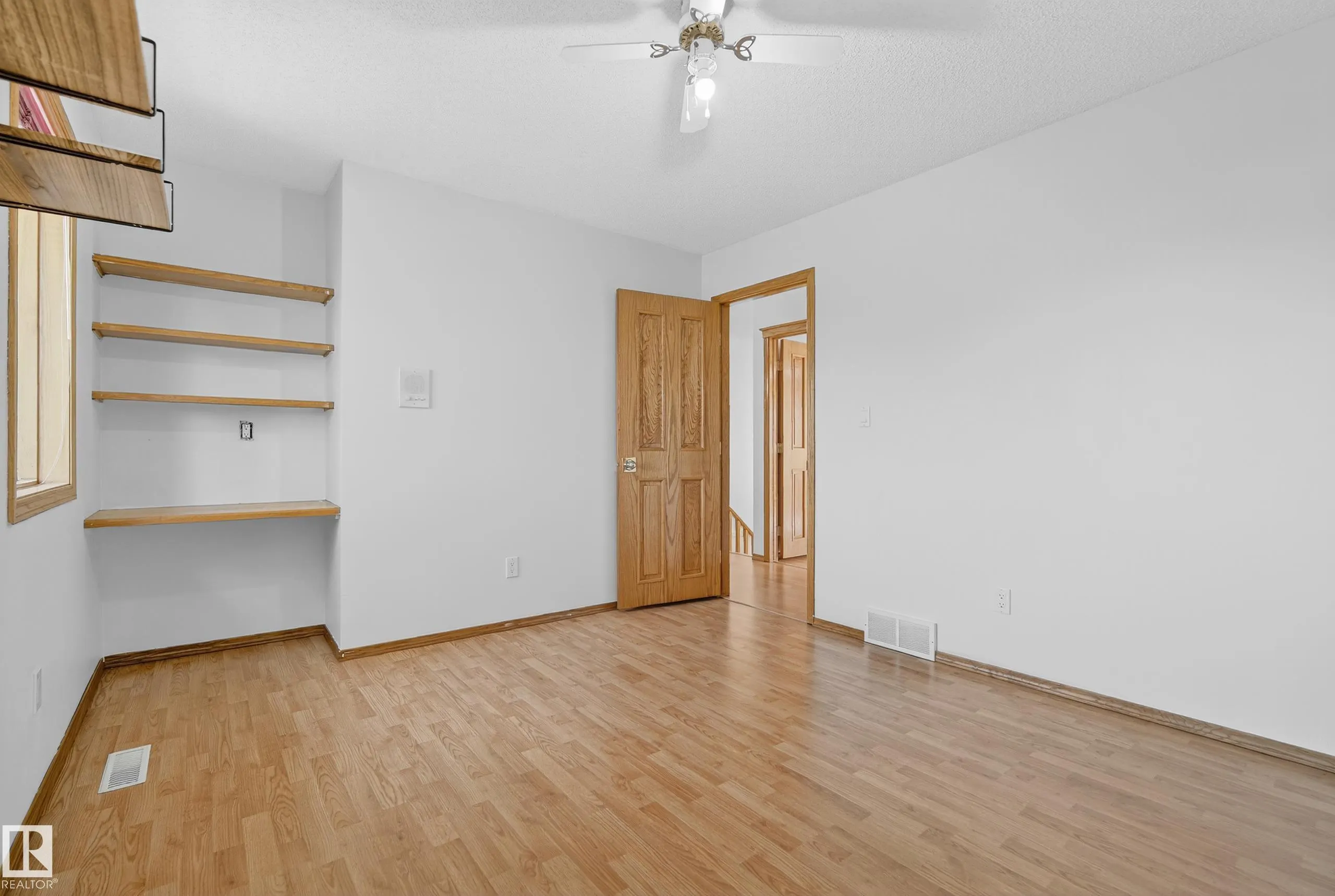917 ORMSBY Wynd