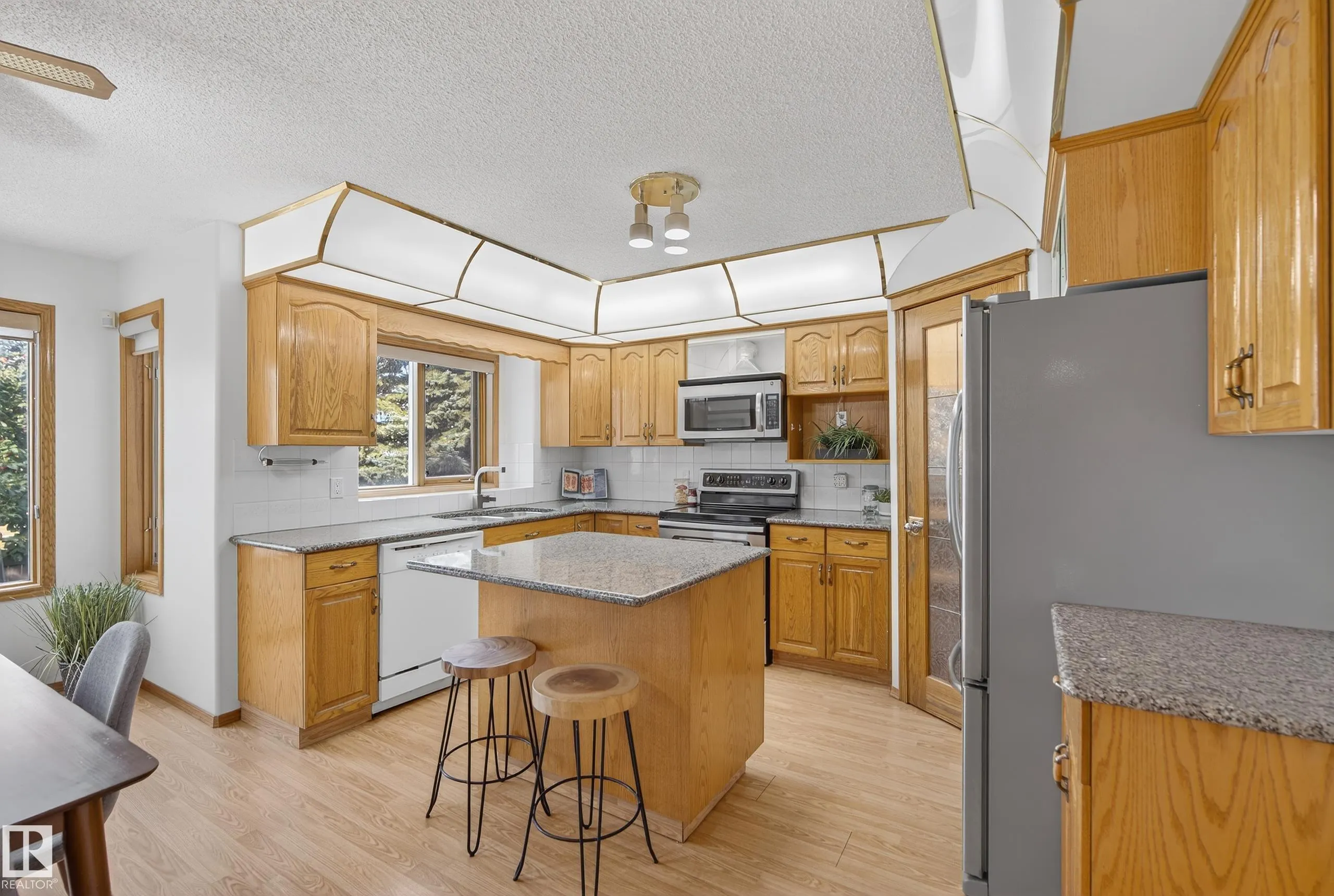 917 ORMSBY Wynd