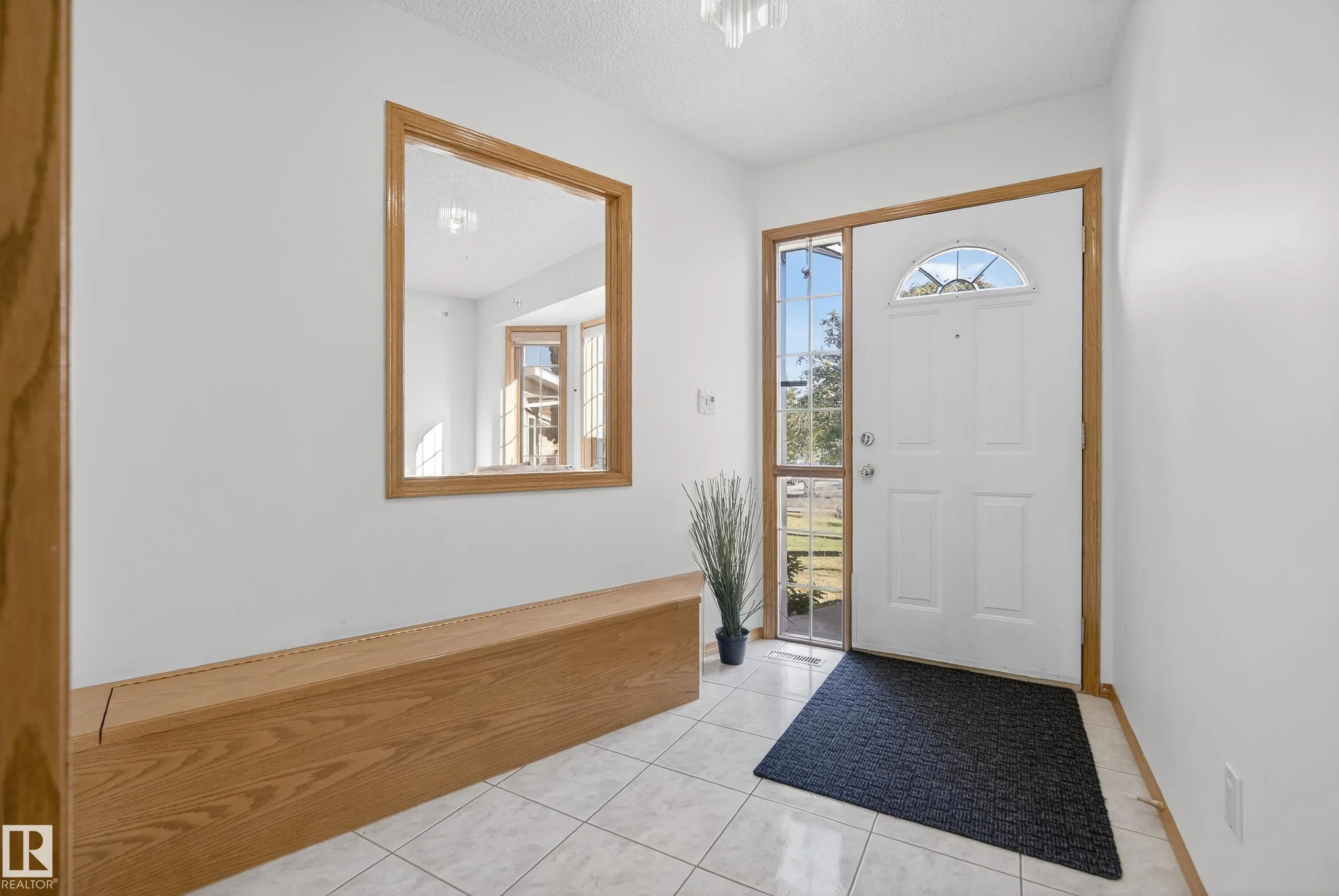 917 ORMSBY Wynd