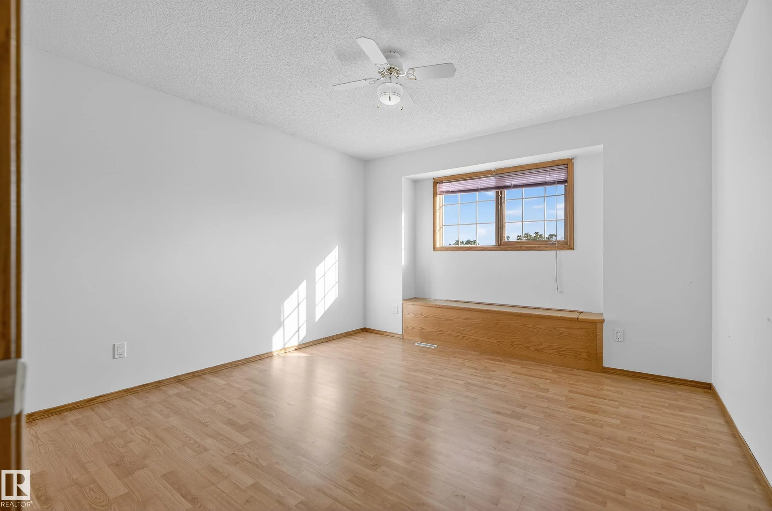 917 ORMSBY Wynd