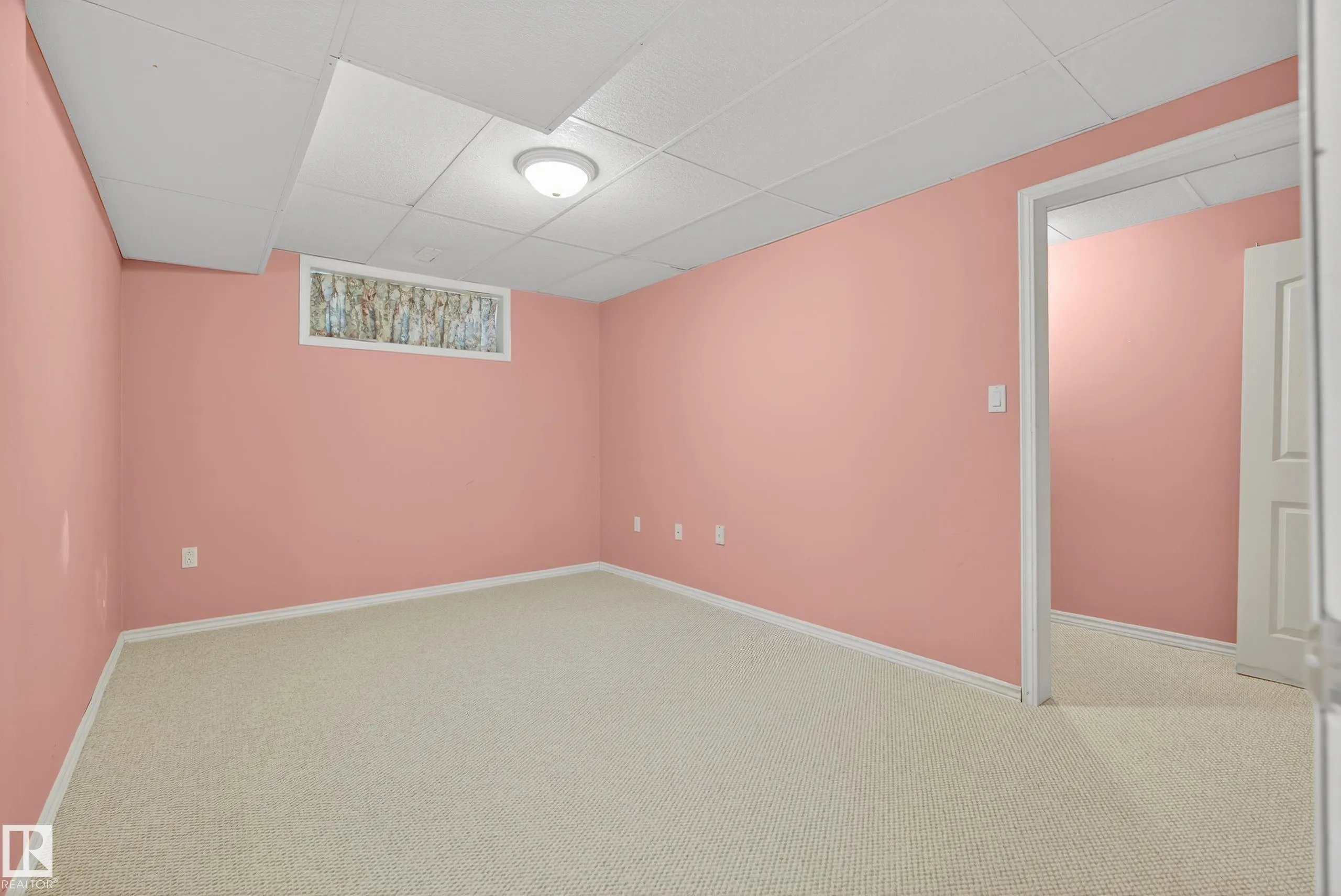 917 ORMSBY Wynd