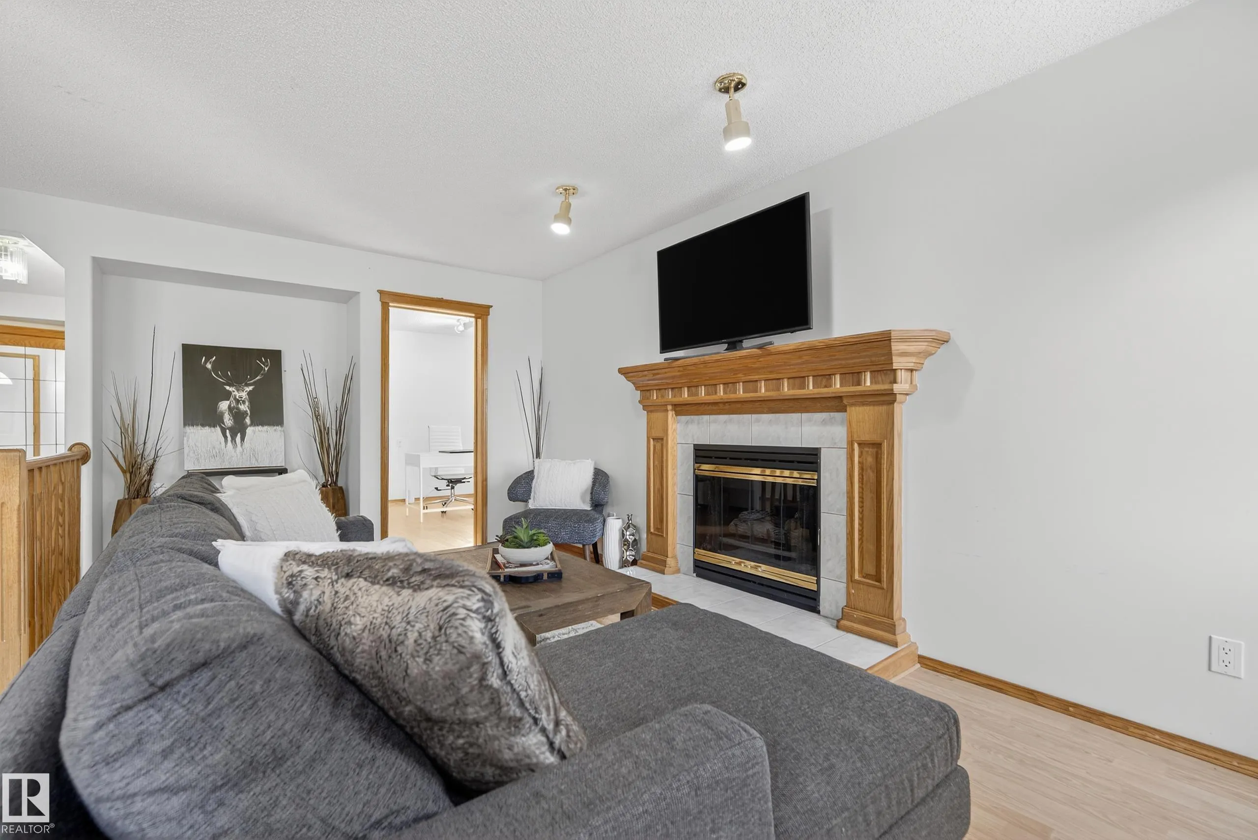 917 ORMSBY Wynd