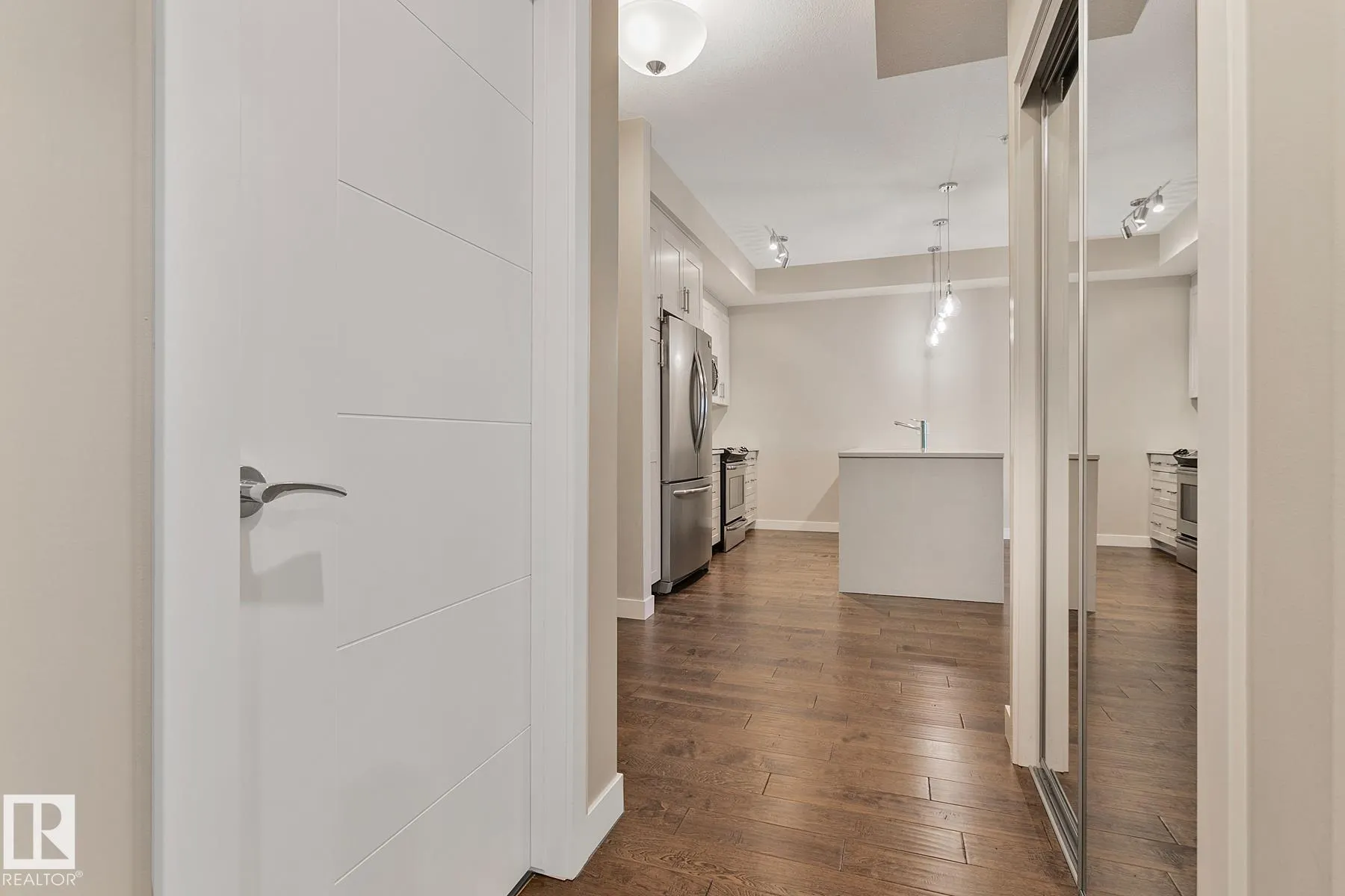 625 LEGER Way