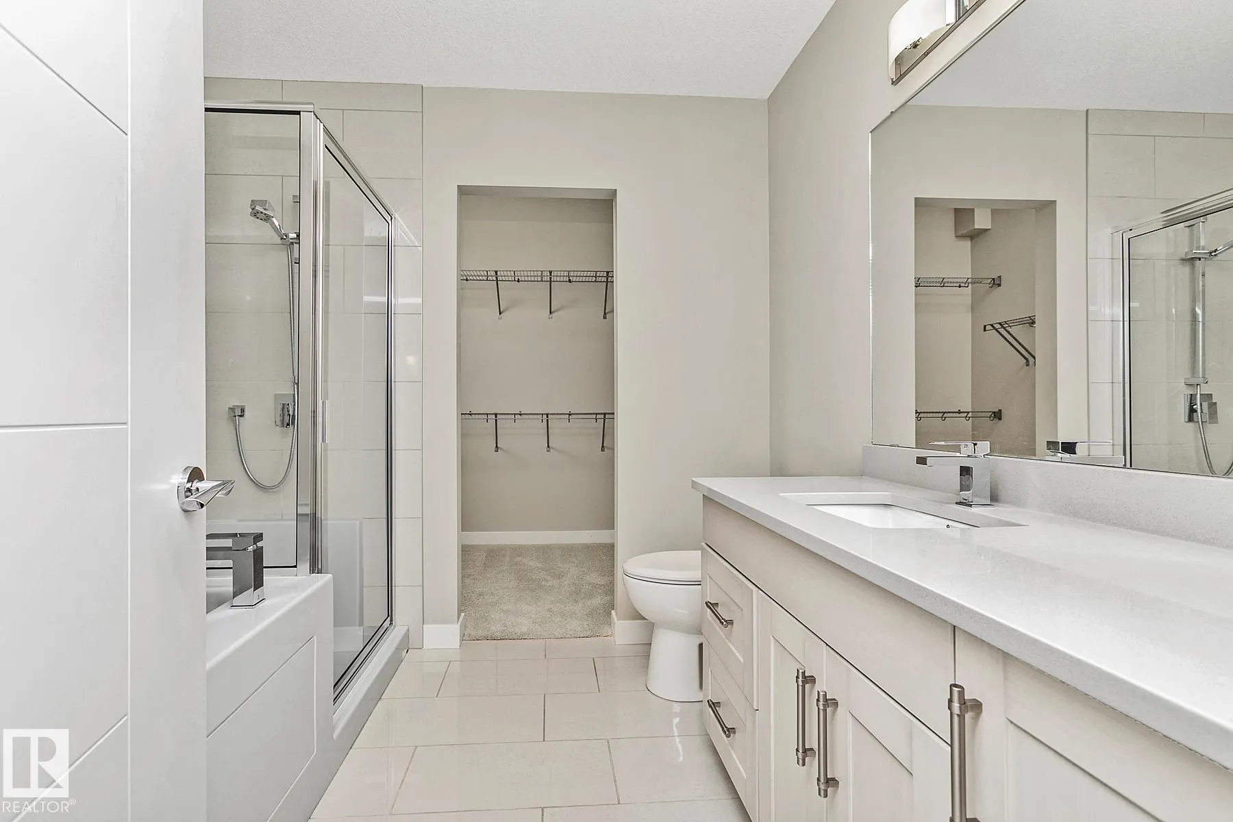 625 LEGER Way