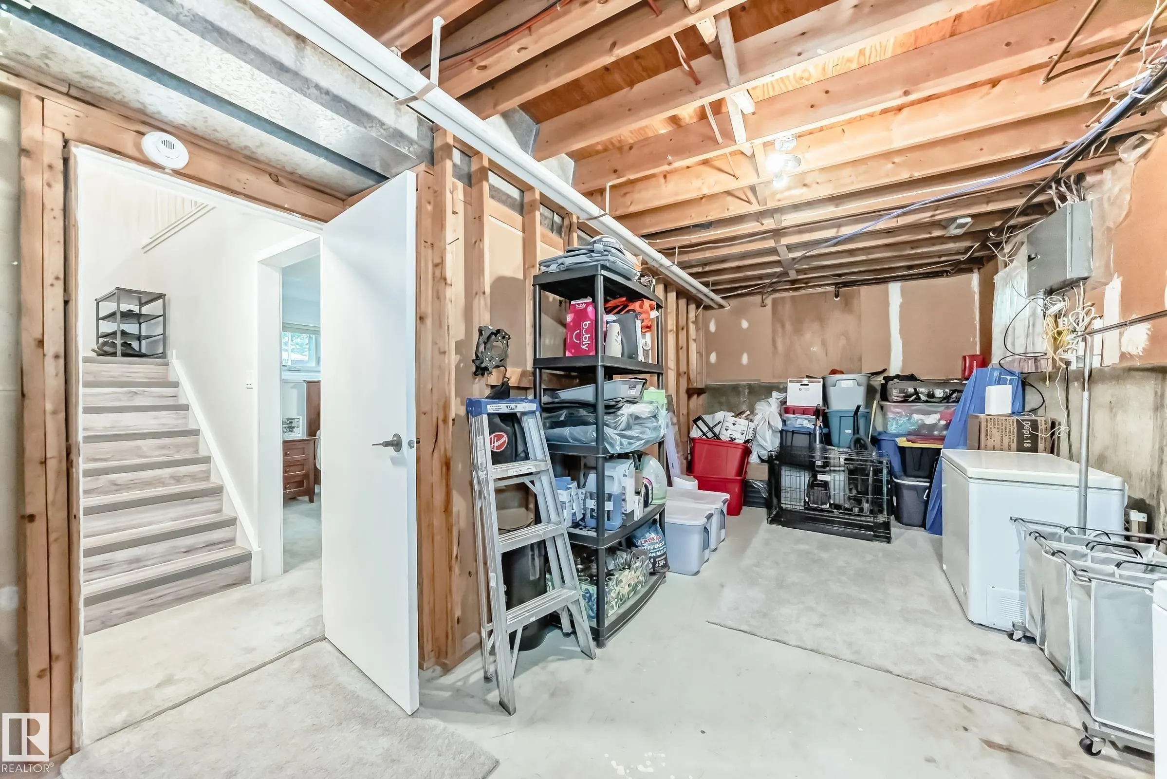6 Beacon Crescent