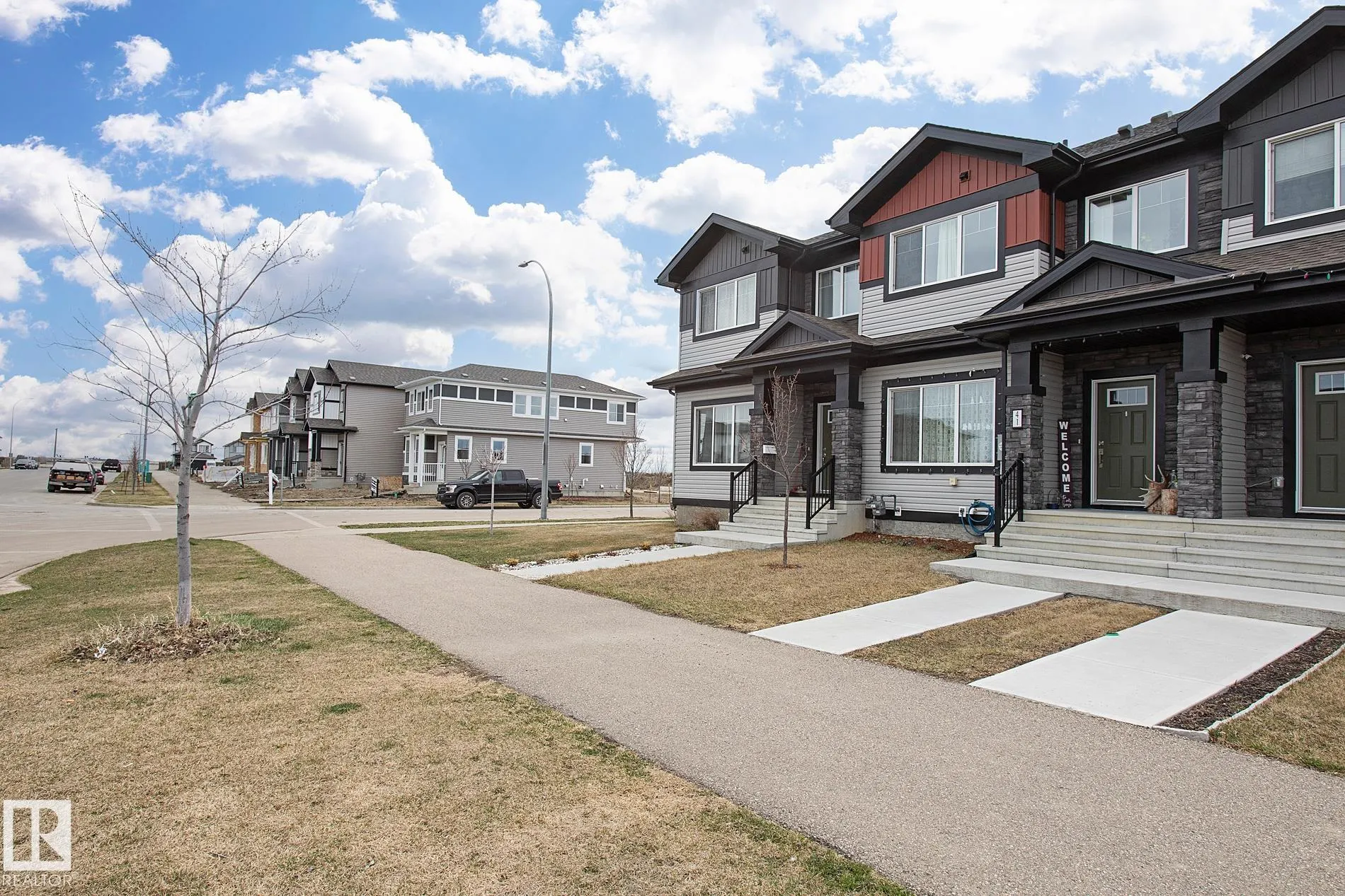 41 SIENNA Boulevard