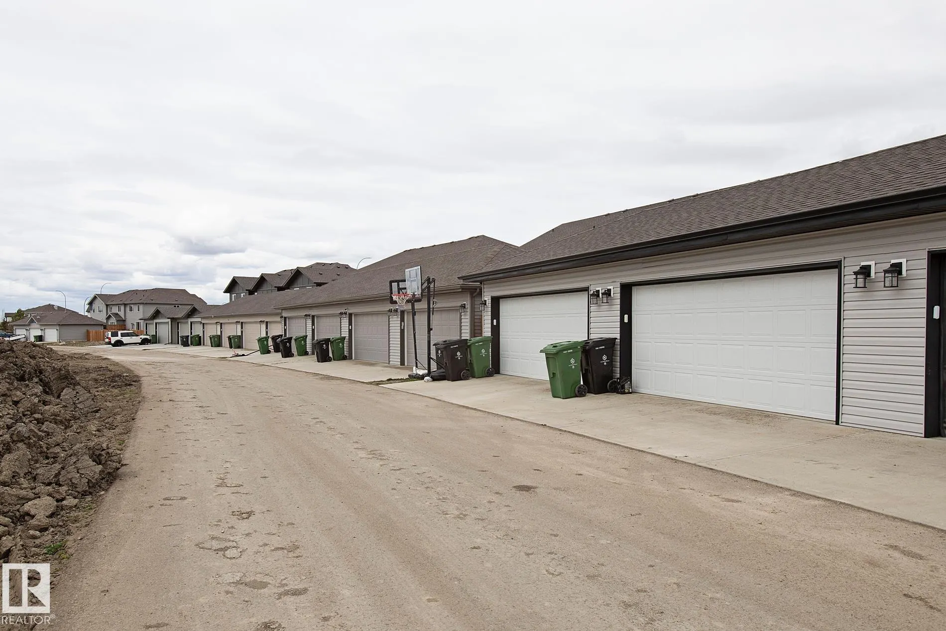 41 SIENNA Boulevard