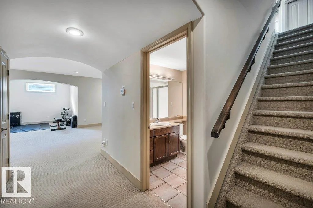 1214 DECKER Way