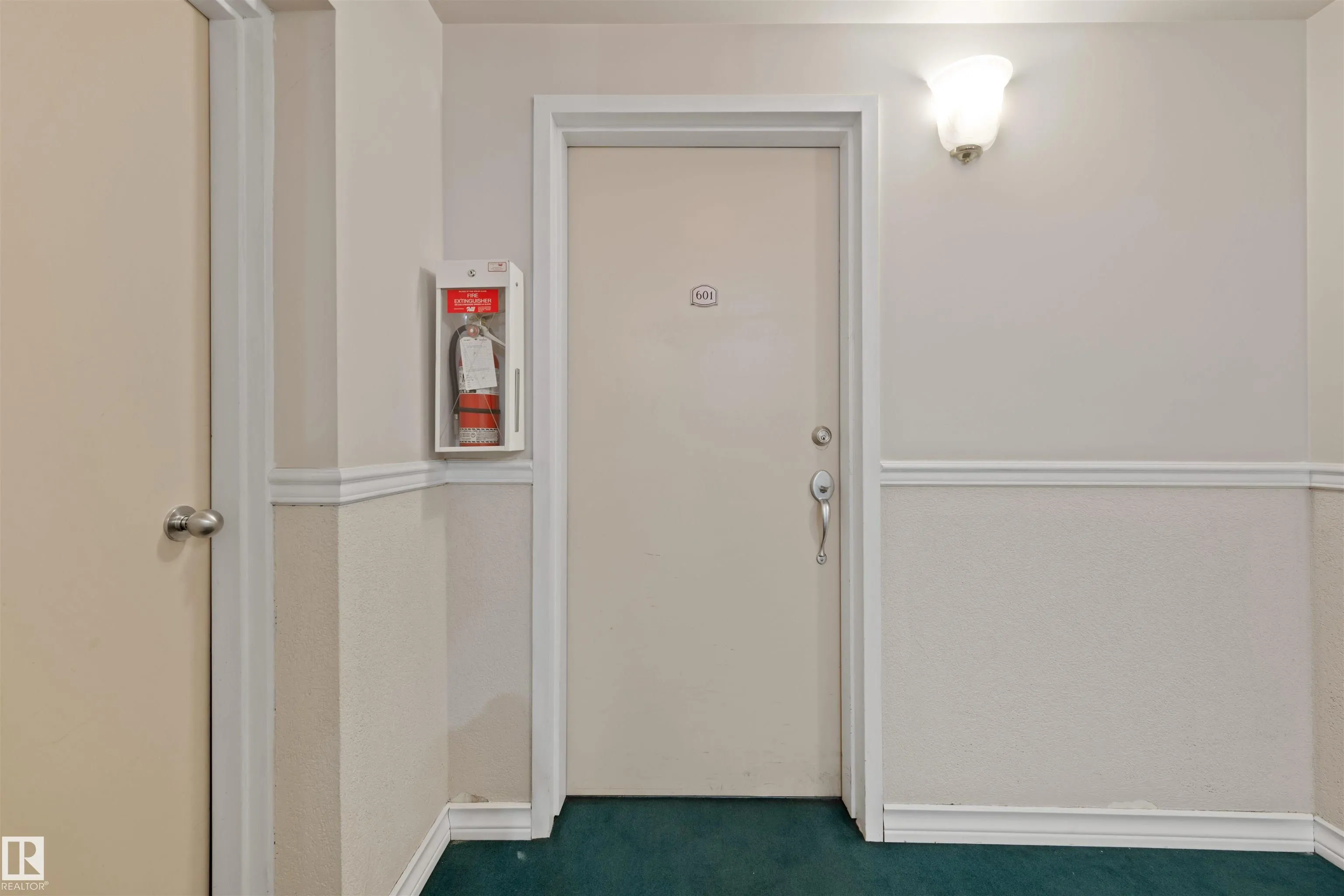 10106 105 Street