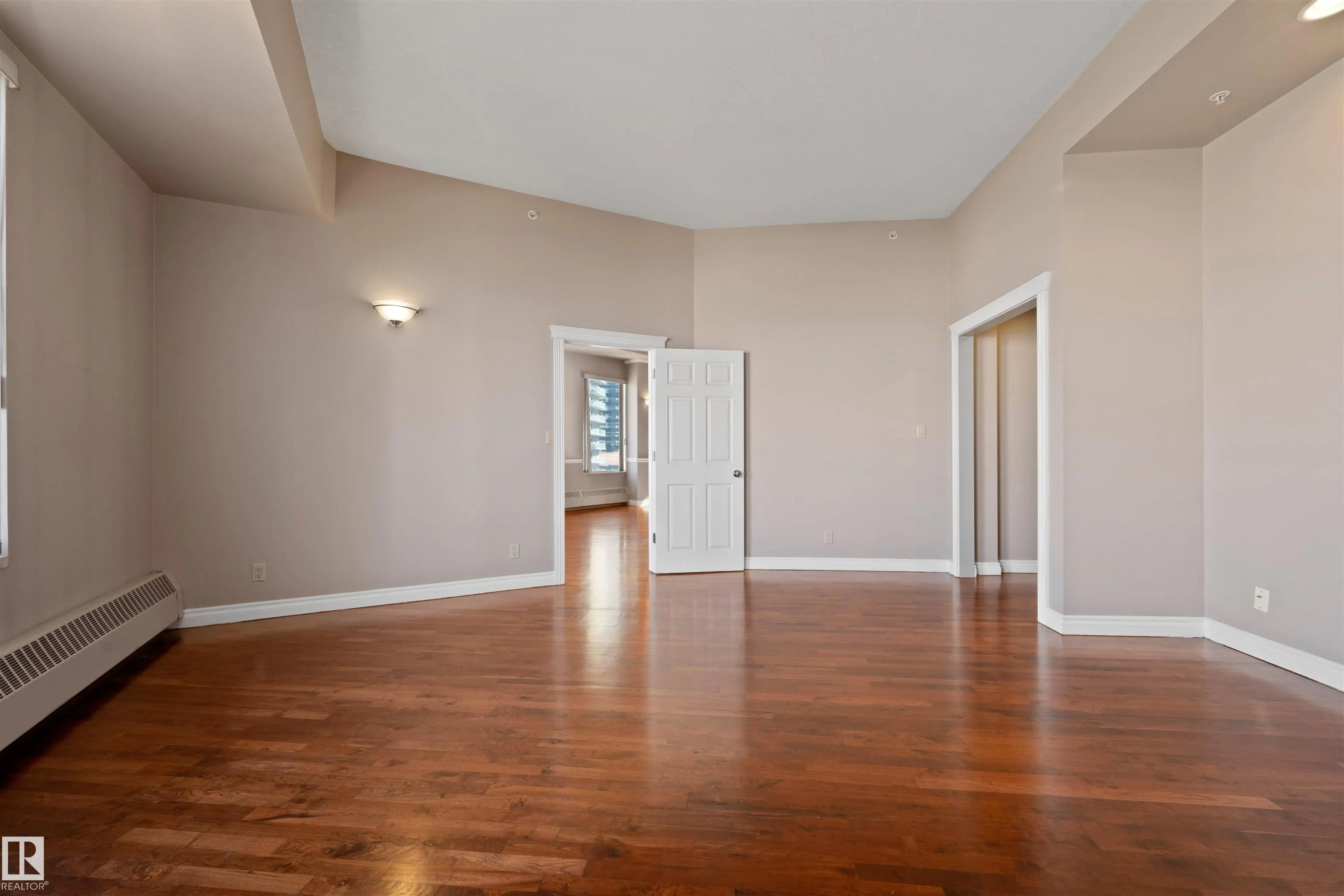 10106 105 Street