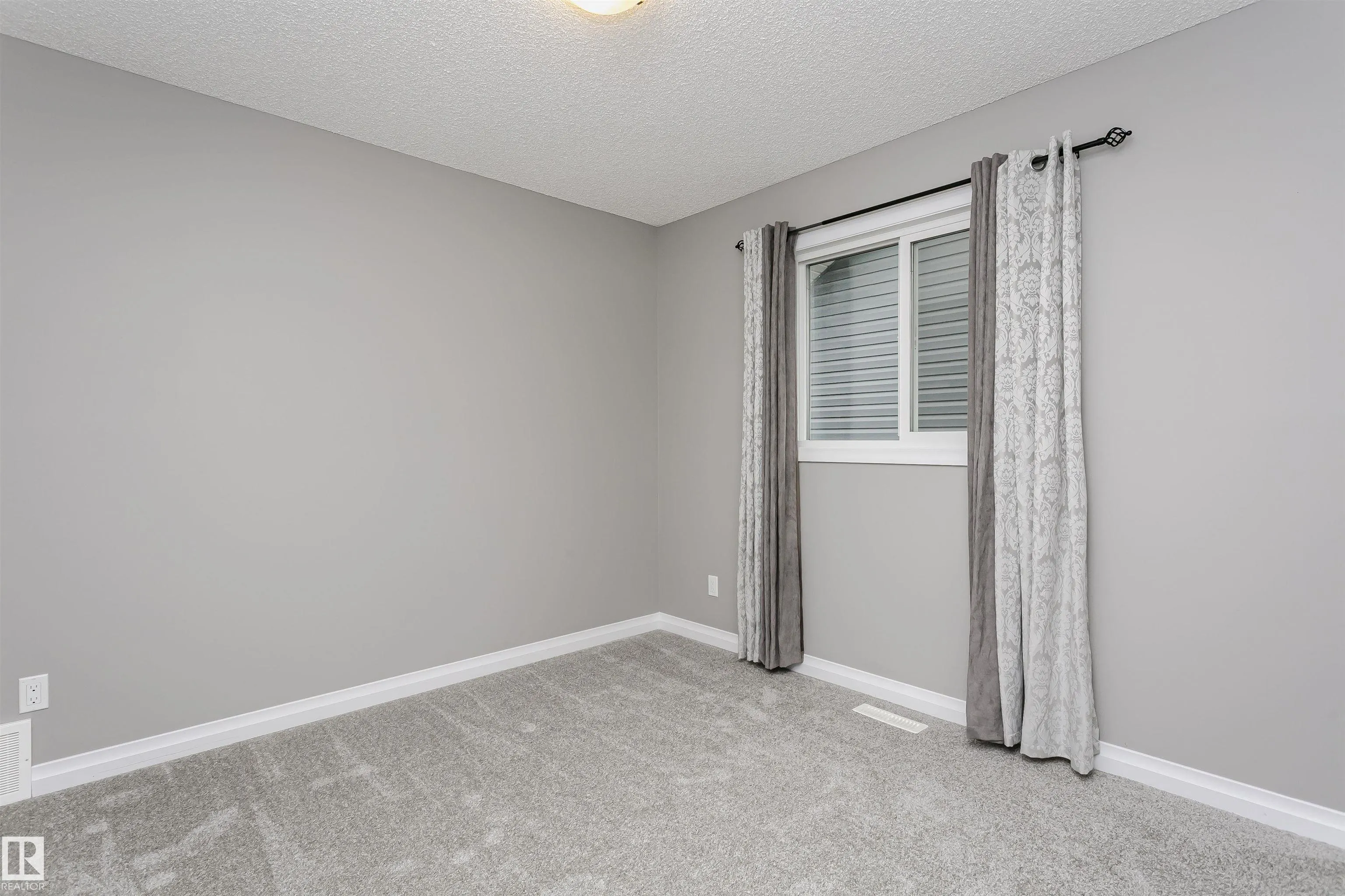 409 SIMPKINS Wynd