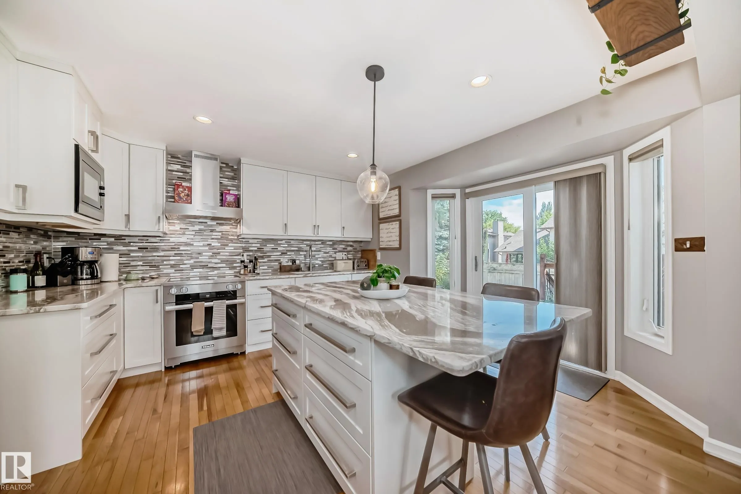 118 LANGHOLM Drive