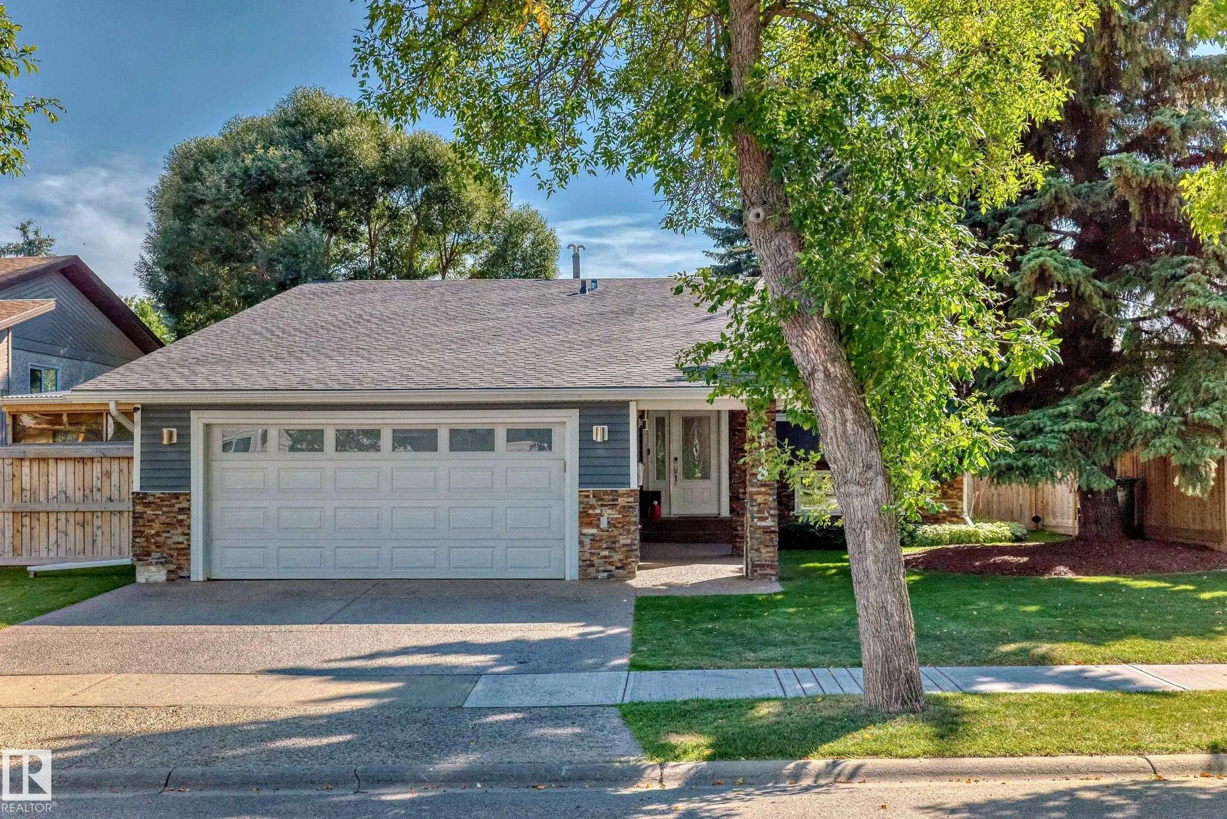 118 LANGHOLM Drive