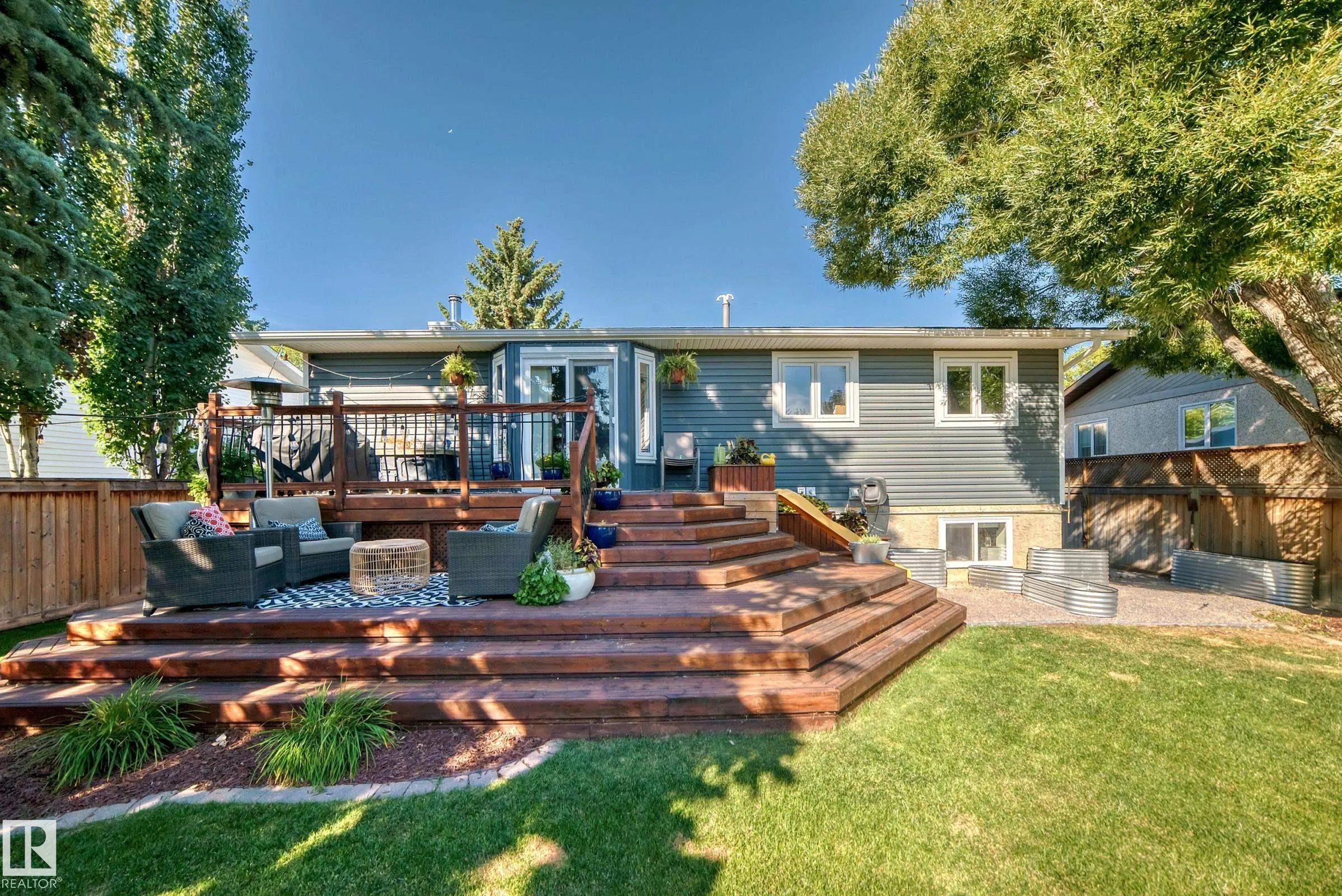 118 LANGHOLM Drive