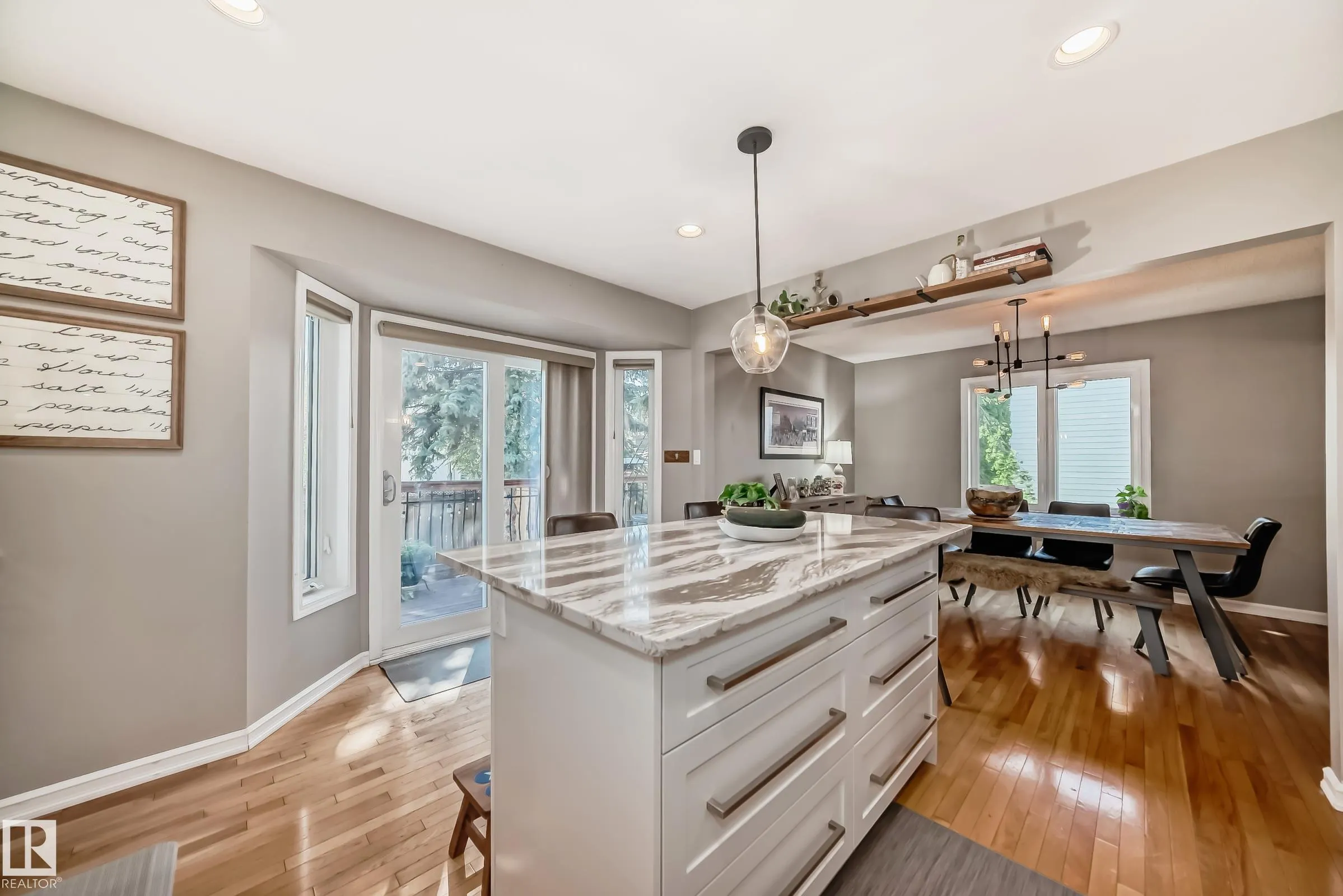 118 LANGHOLM Drive