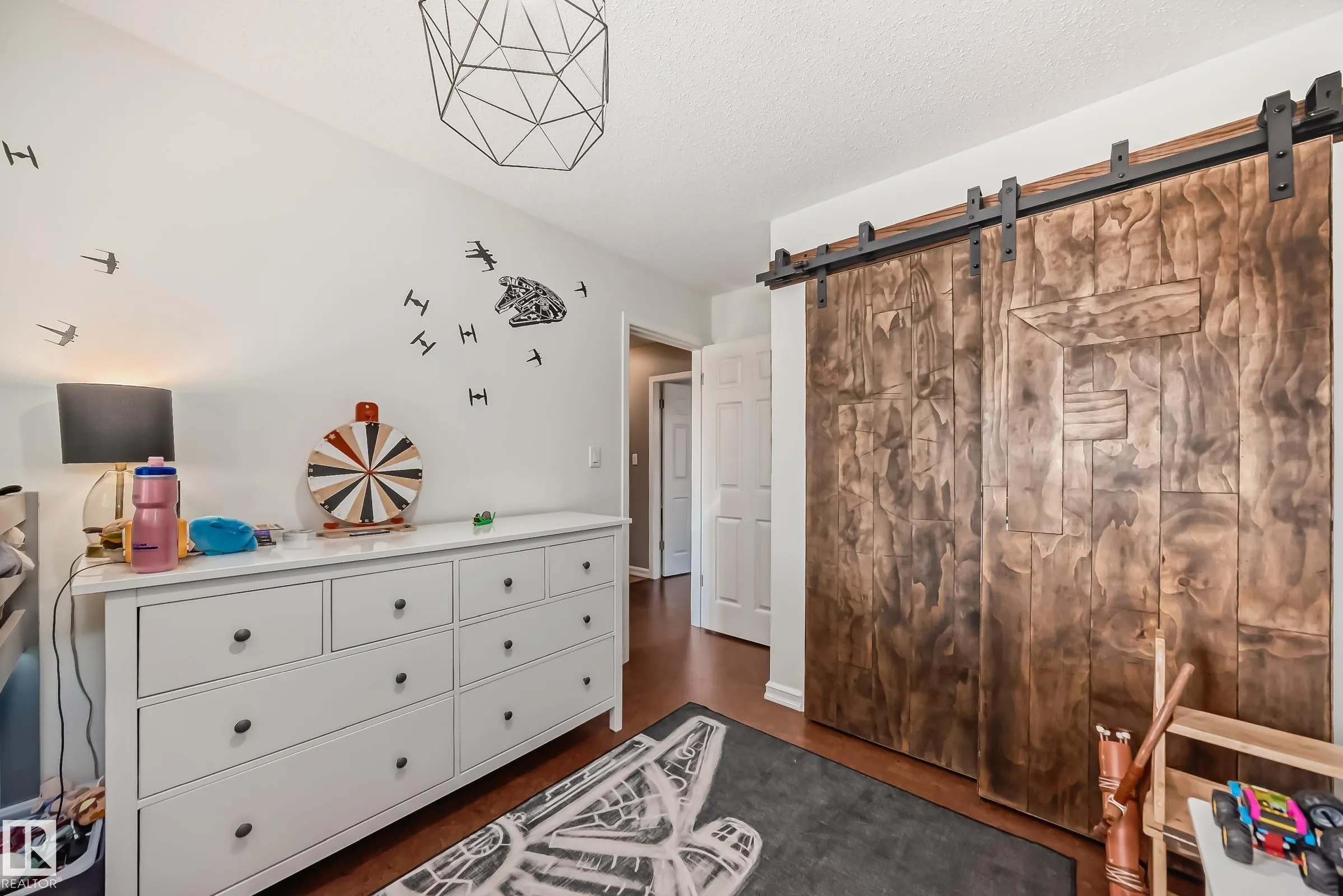 118 LANGHOLM Drive