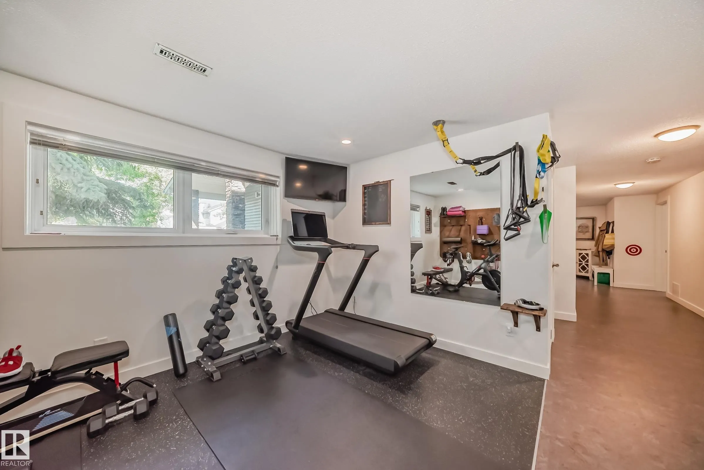 118 LANGHOLM Drive