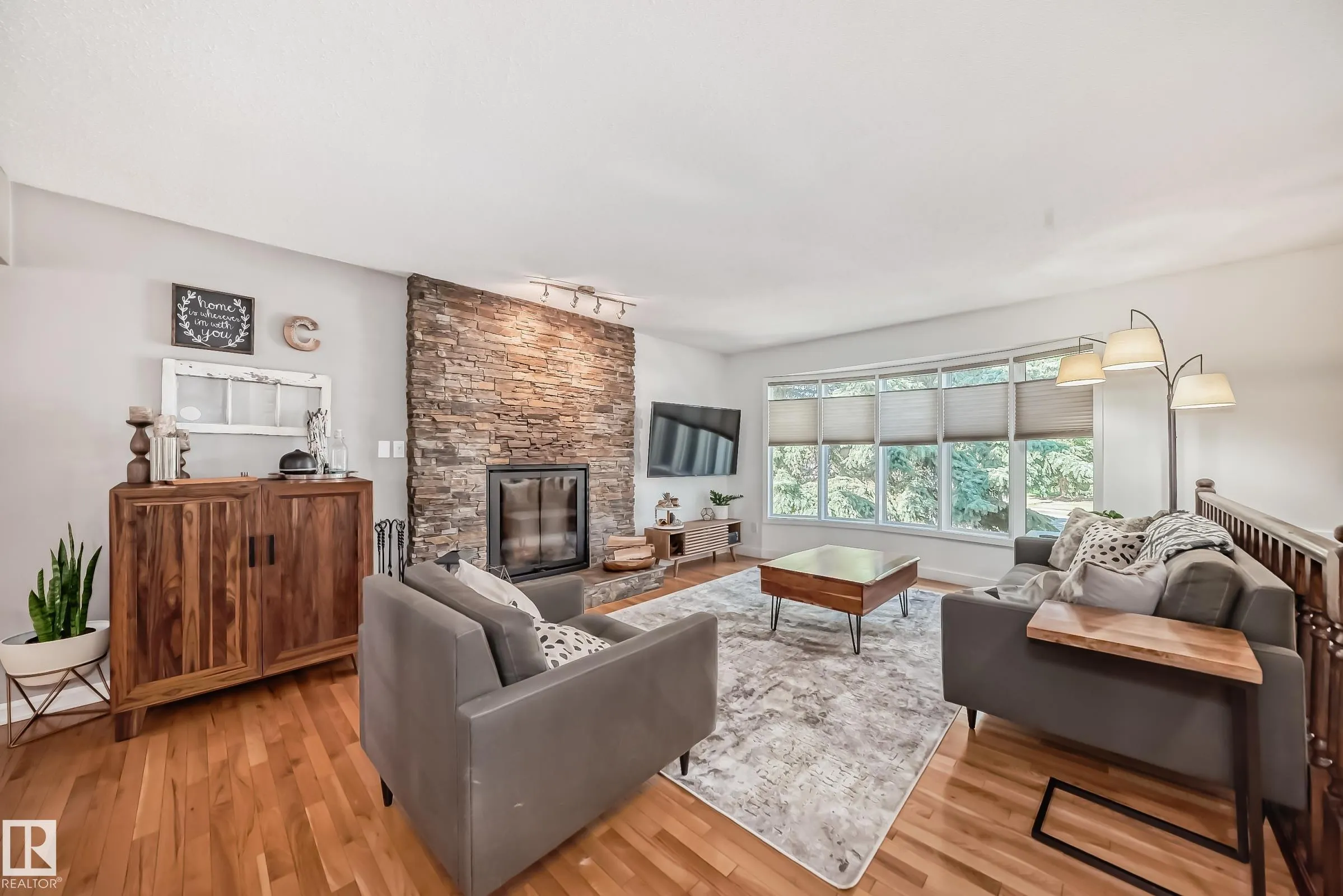 118 LANGHOLM Drive