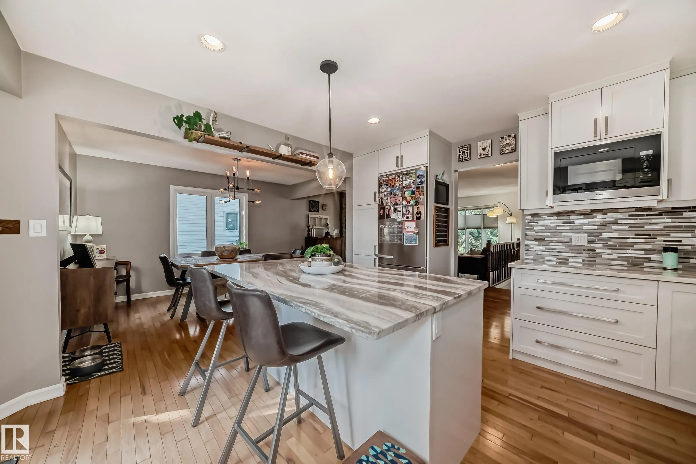 118 LANGHOLM Drive