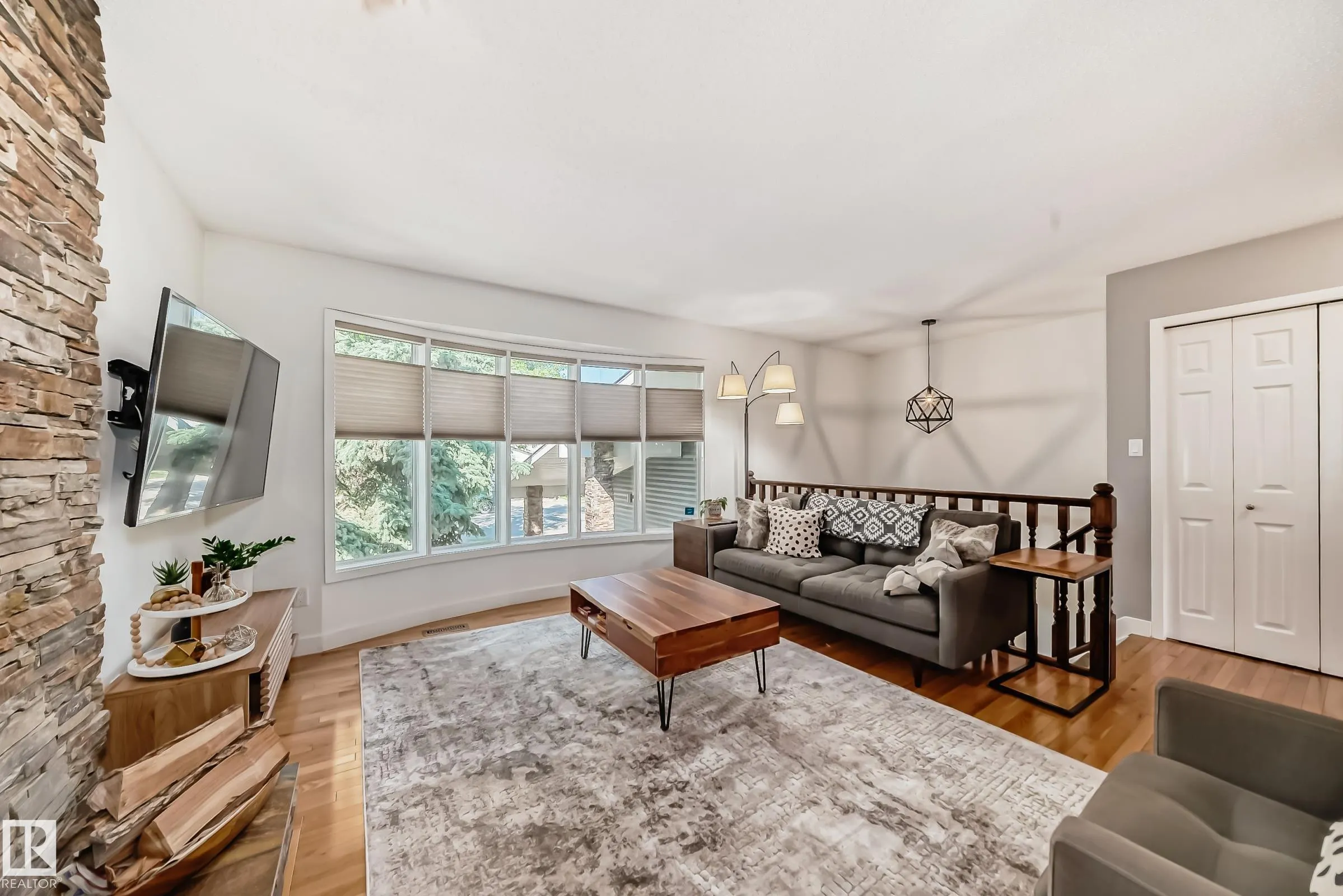 118 LANGHOLM Drive