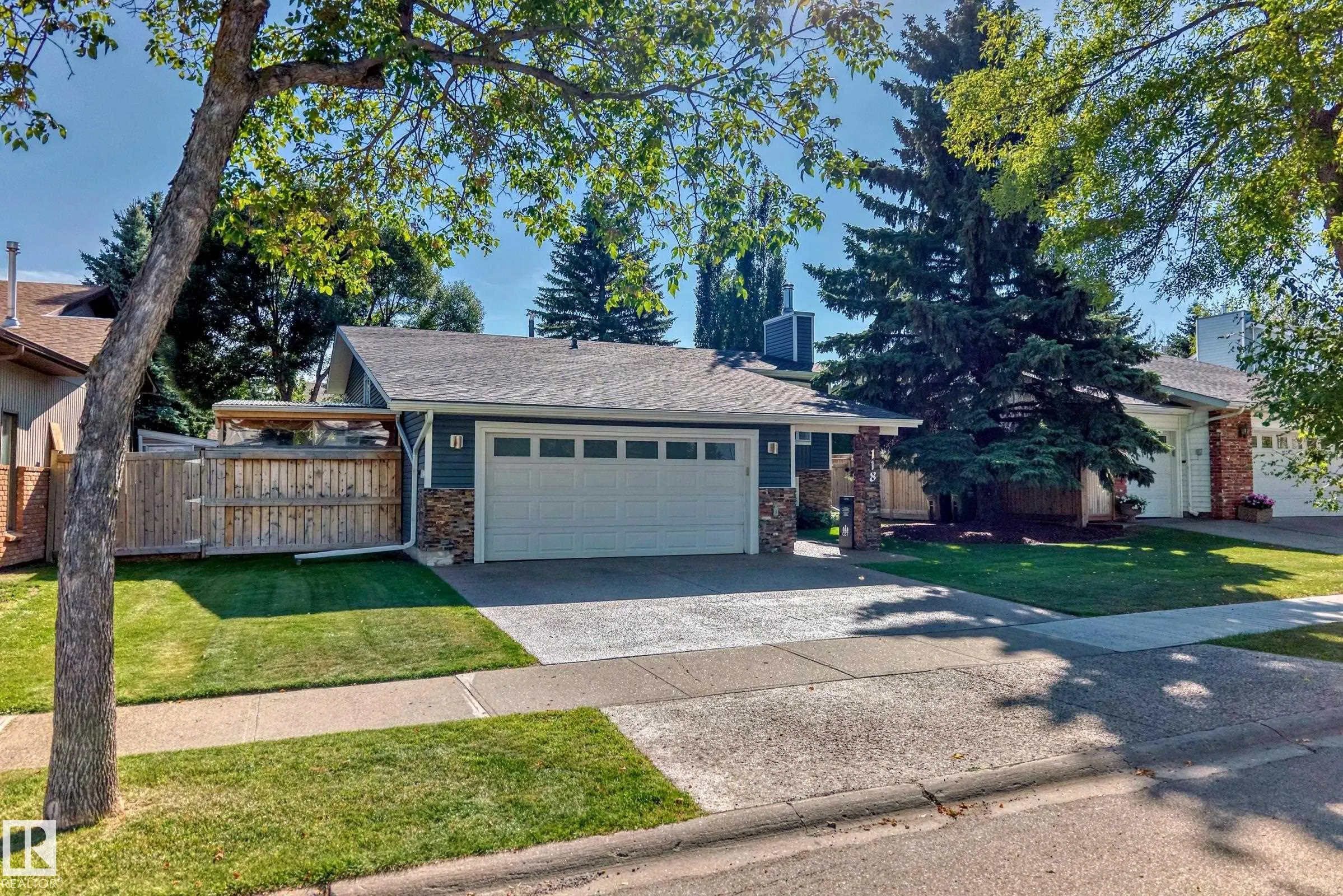 118 LANGHOLM Drive