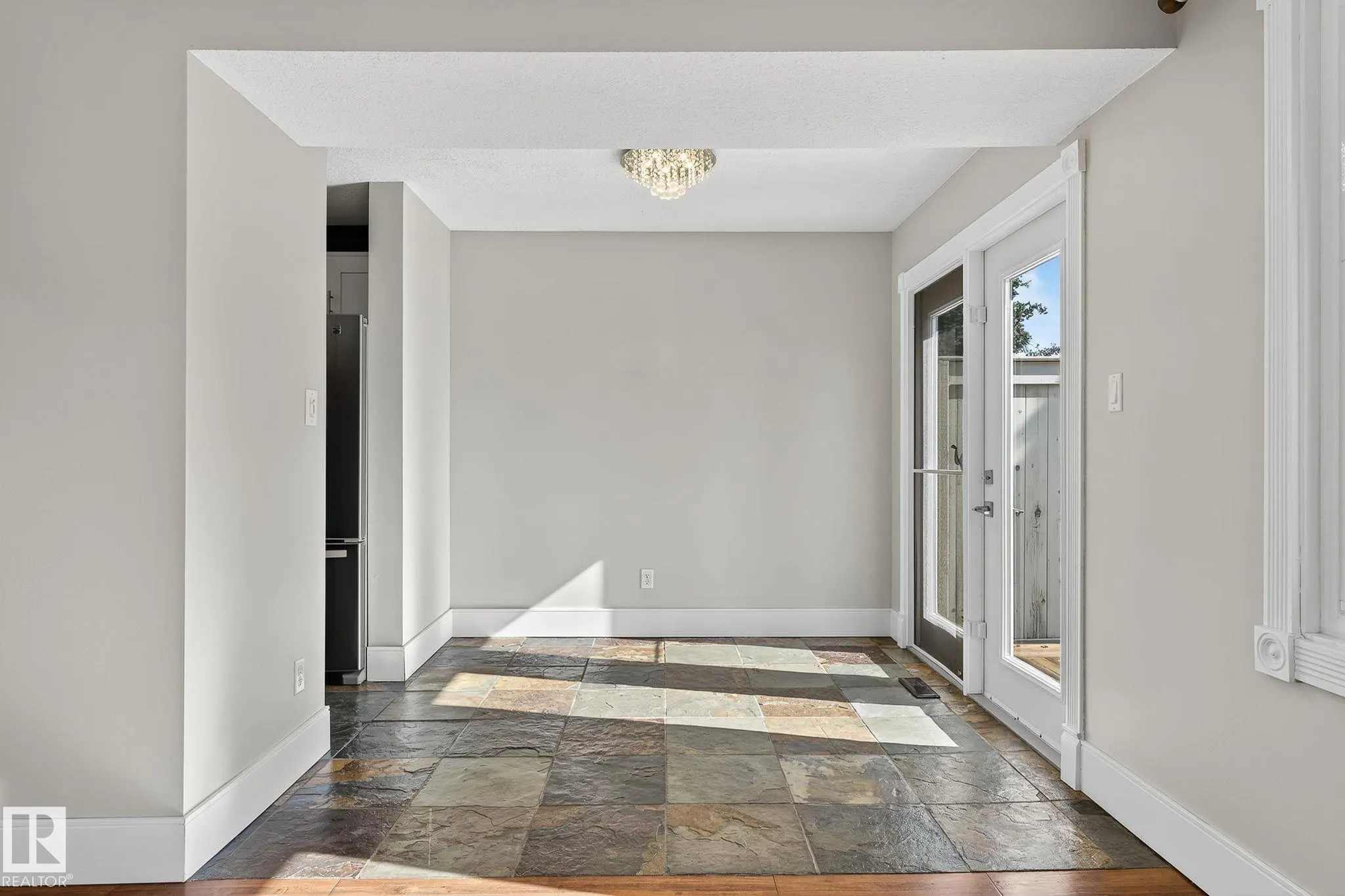 146 CALLINGWOOD Place
